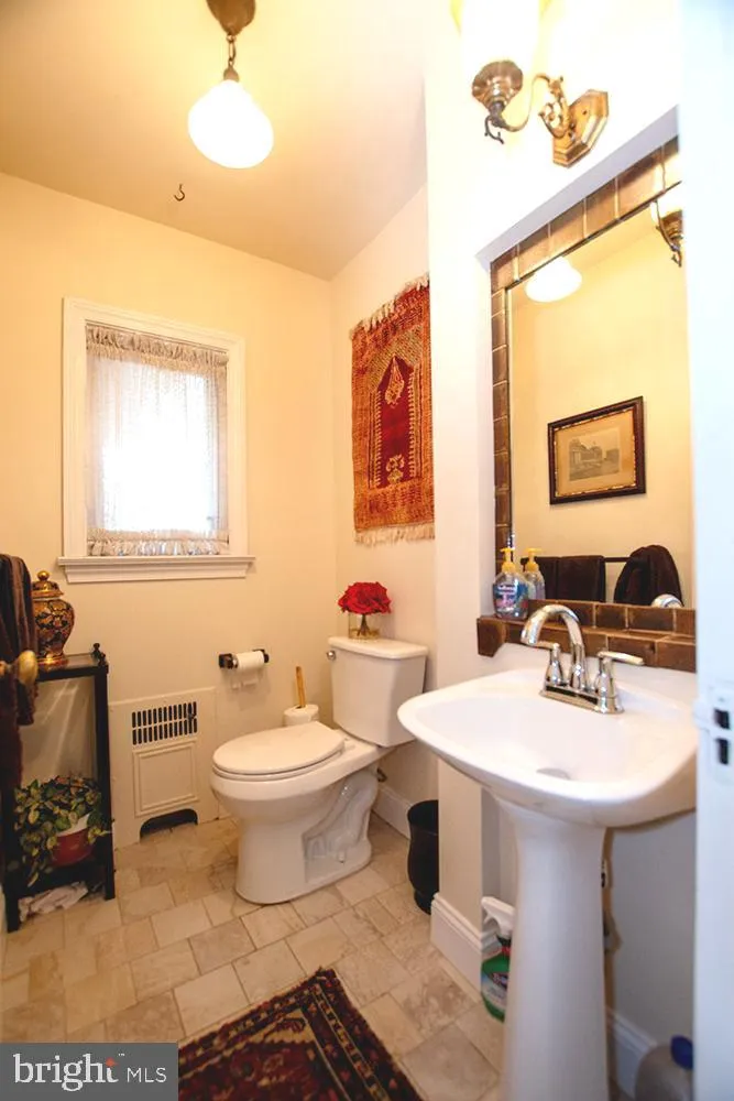 Wynnewood, Pennsylvania 19096, United States, 4 Bedrooms Bedrooms, ,4 BathroomsBathrooms,Residential,Active,202799