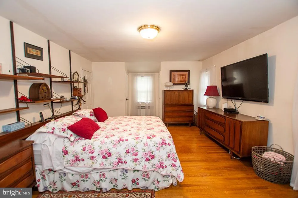 Wynnewood, Pennsylvania 19096, United States, 4 Bedrooms Bedrooms, ,4 BathroomsBathrooms,Residential,Active,202799