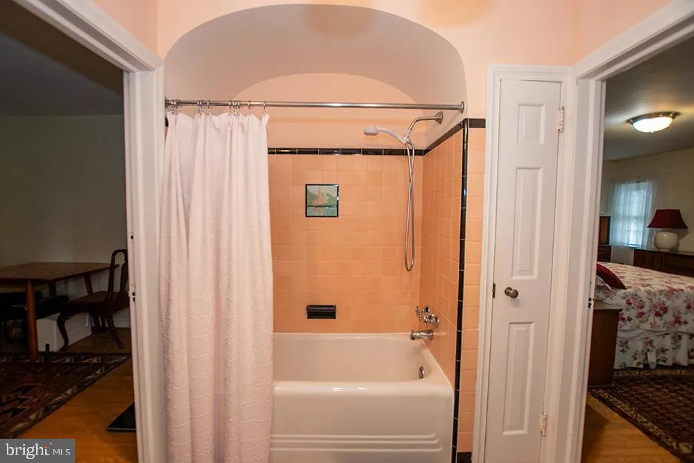 Wynnewood, Pennsylvania 19096, United States, 4 Bedrooms Bedrooms, ,4 BathroomsBathrooms,Residential,Active,202799