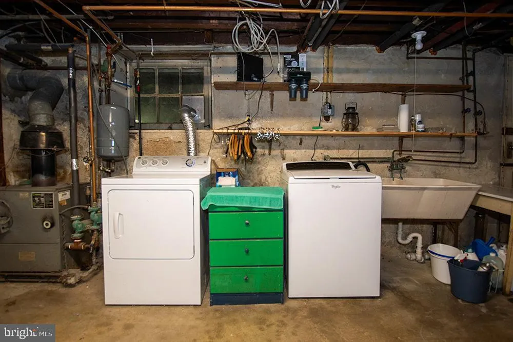 Wynnewood, Pennsylvania 19096, United States, 4 Bedrooms Bedrooms, ,4 BathroomsBathrooms,Residential,Active,202799