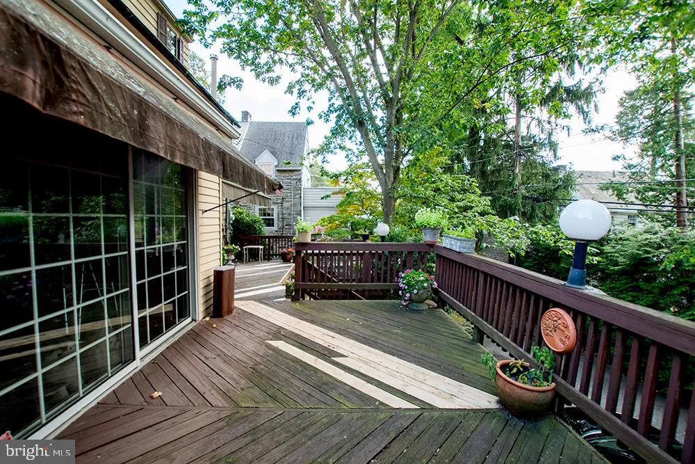 Wynnewood, Pennsylvania 19096, United States, 4 Bedrooms Bedrooms, ,4 BathroomsBathrooms,Residential,Active,202799