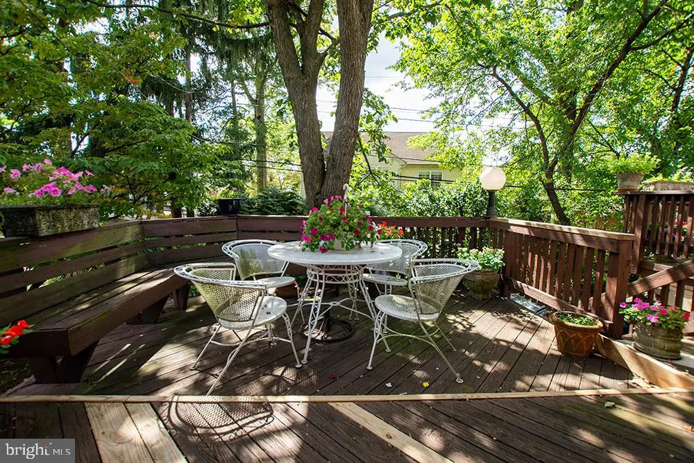 Wynnewood, Pennsylvania 19096, United States, 4 Bedrooms Bedrooms, ,4 BathroomsBathrooms,Residential,Active,202799