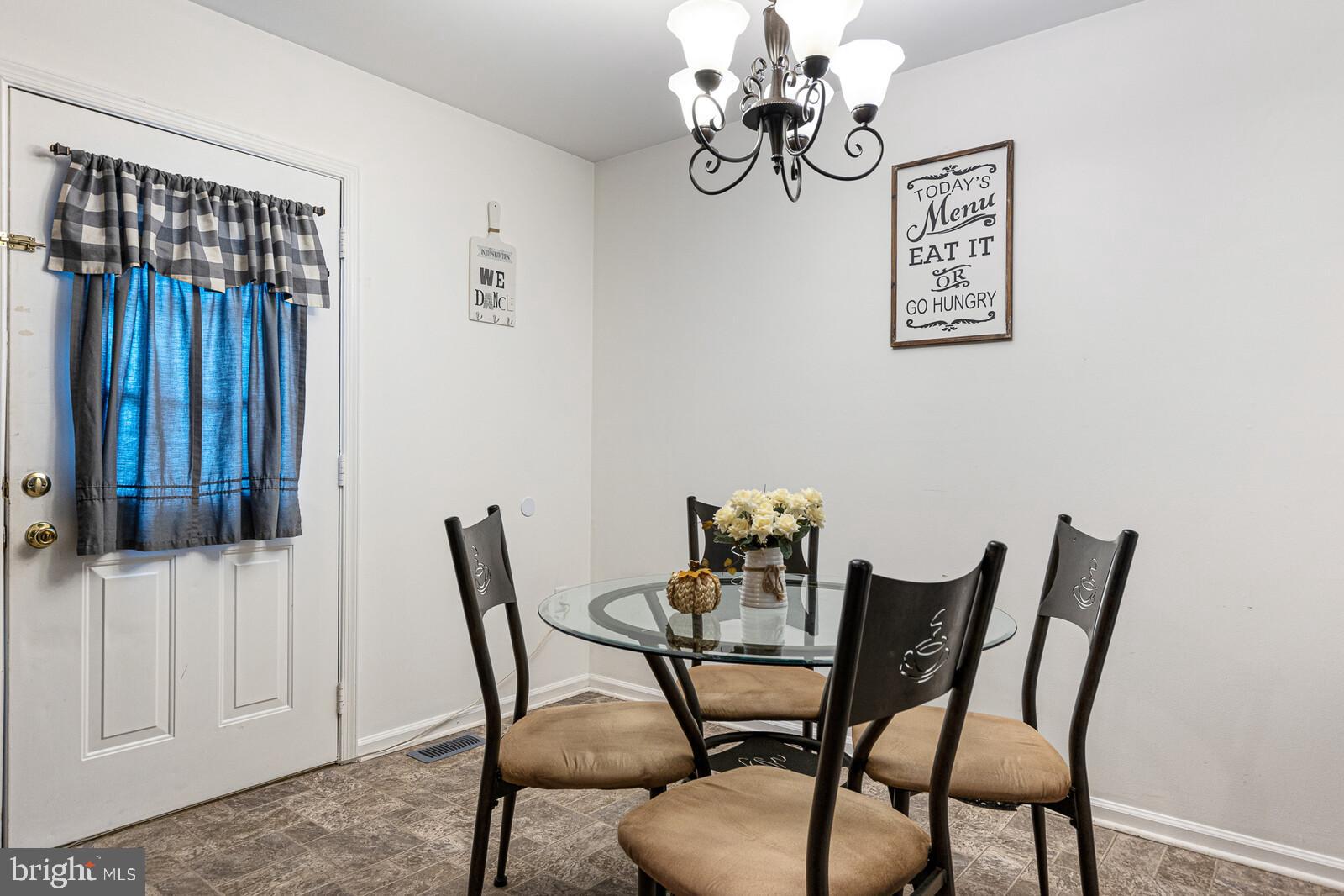 WHITEHALL WEST - Residential