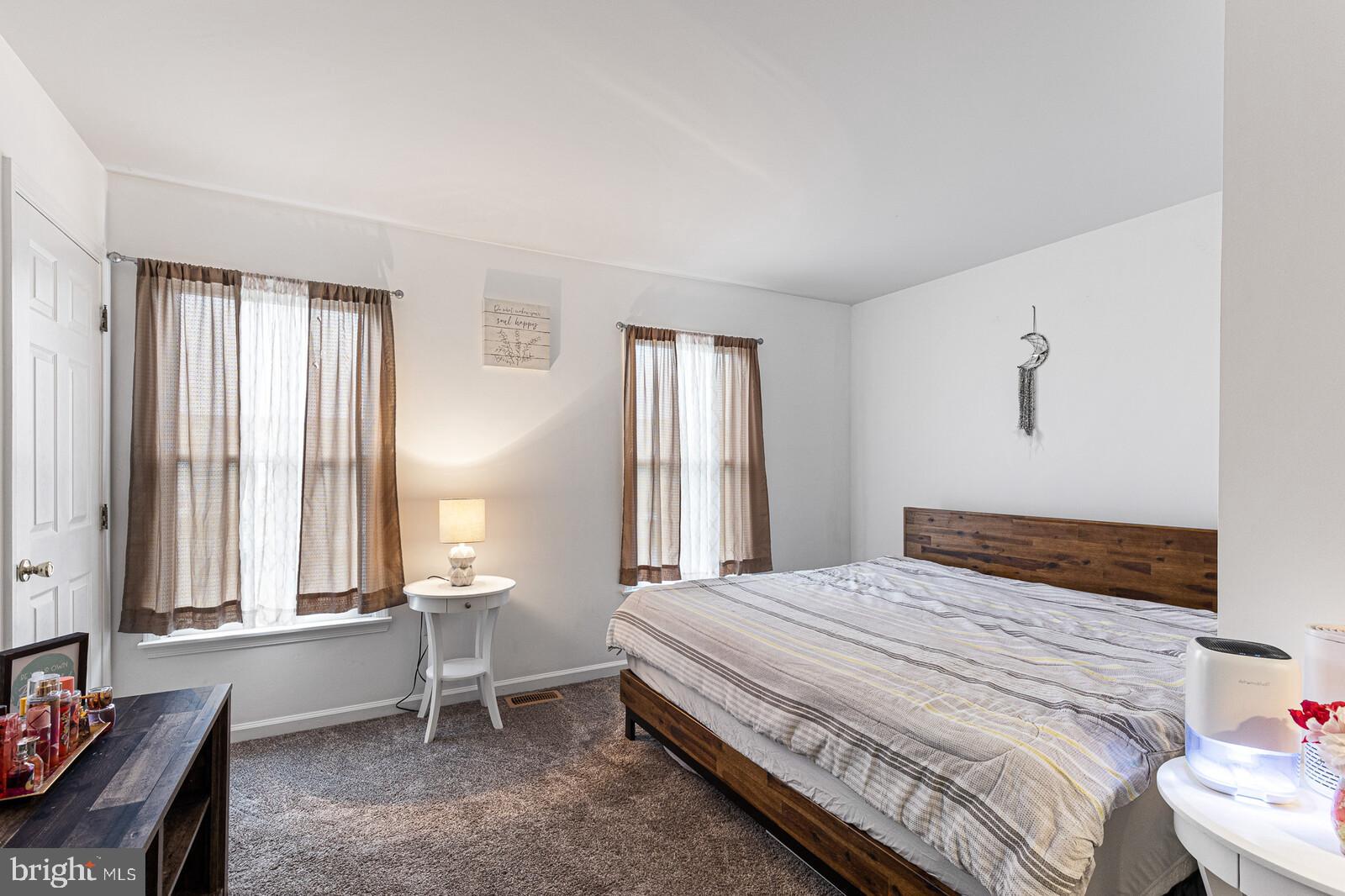 WHITEHALL WEST - Residential