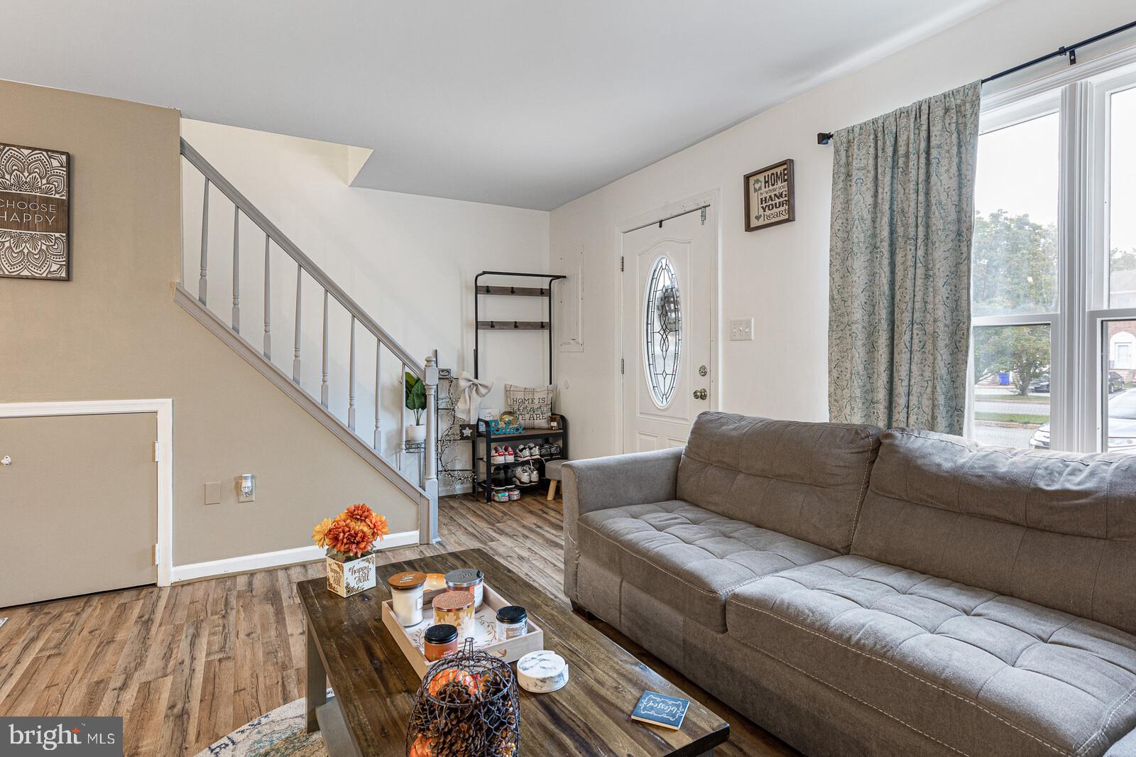 WHITEHALL WEST - Residential