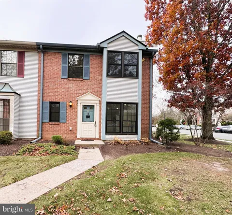 1 Lyon La Ln, Franklin Park, NJ 08823 - MLS#: NJSO2005056