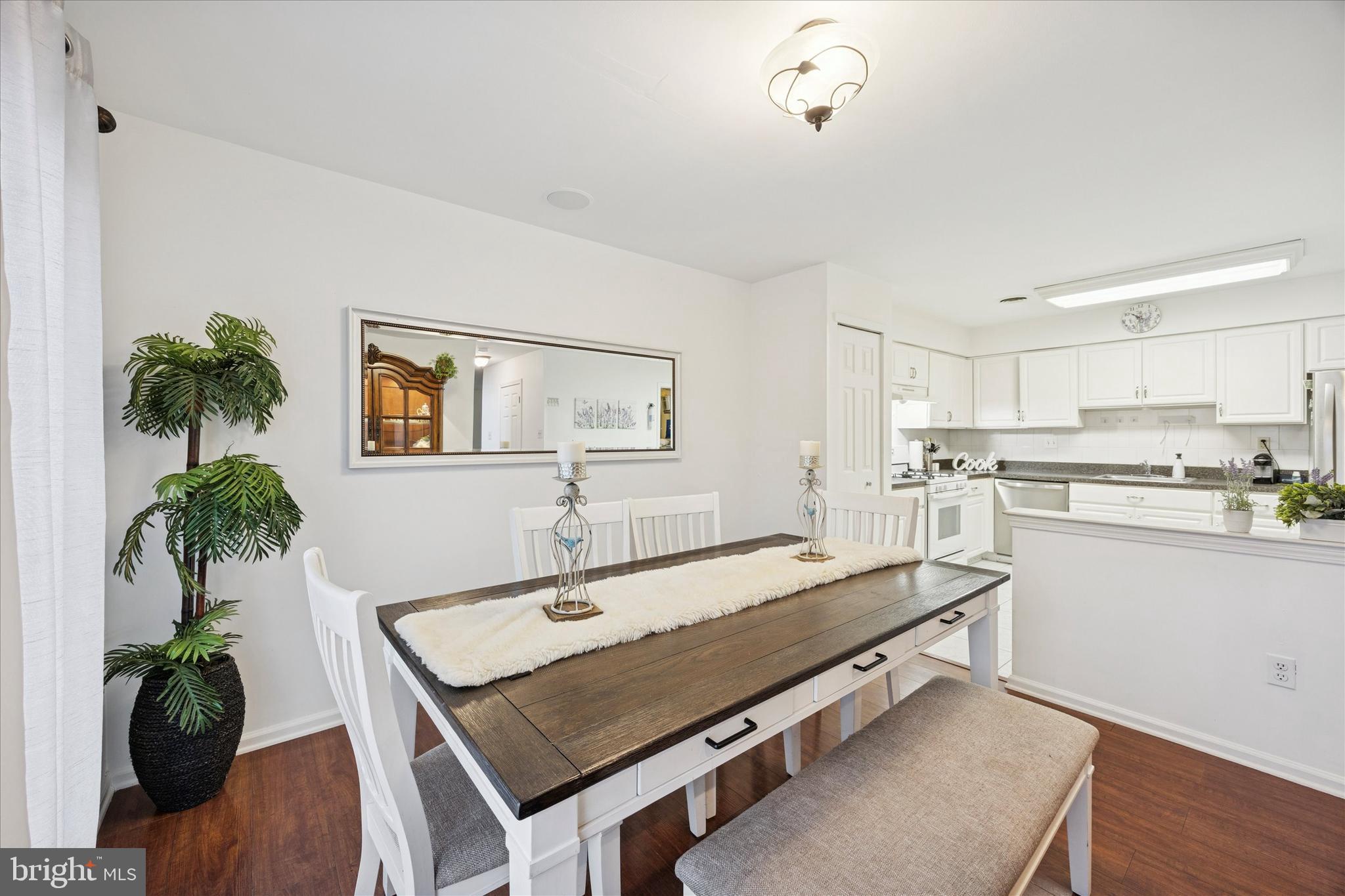 PROVIDENCE VIEW - Residential