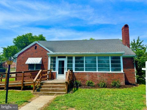 109 GAY STREET VIENNA MD 21869