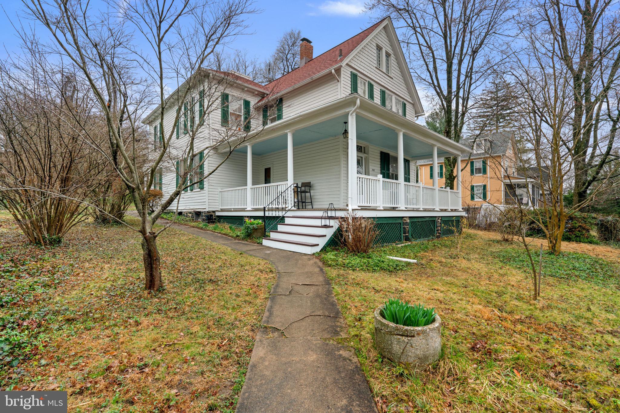 ROLAND PARK - Residential