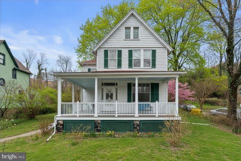 Photo of 702 Deepdene Road, BALTIMORE, MD 21210 (MLS # MDBA2207394)