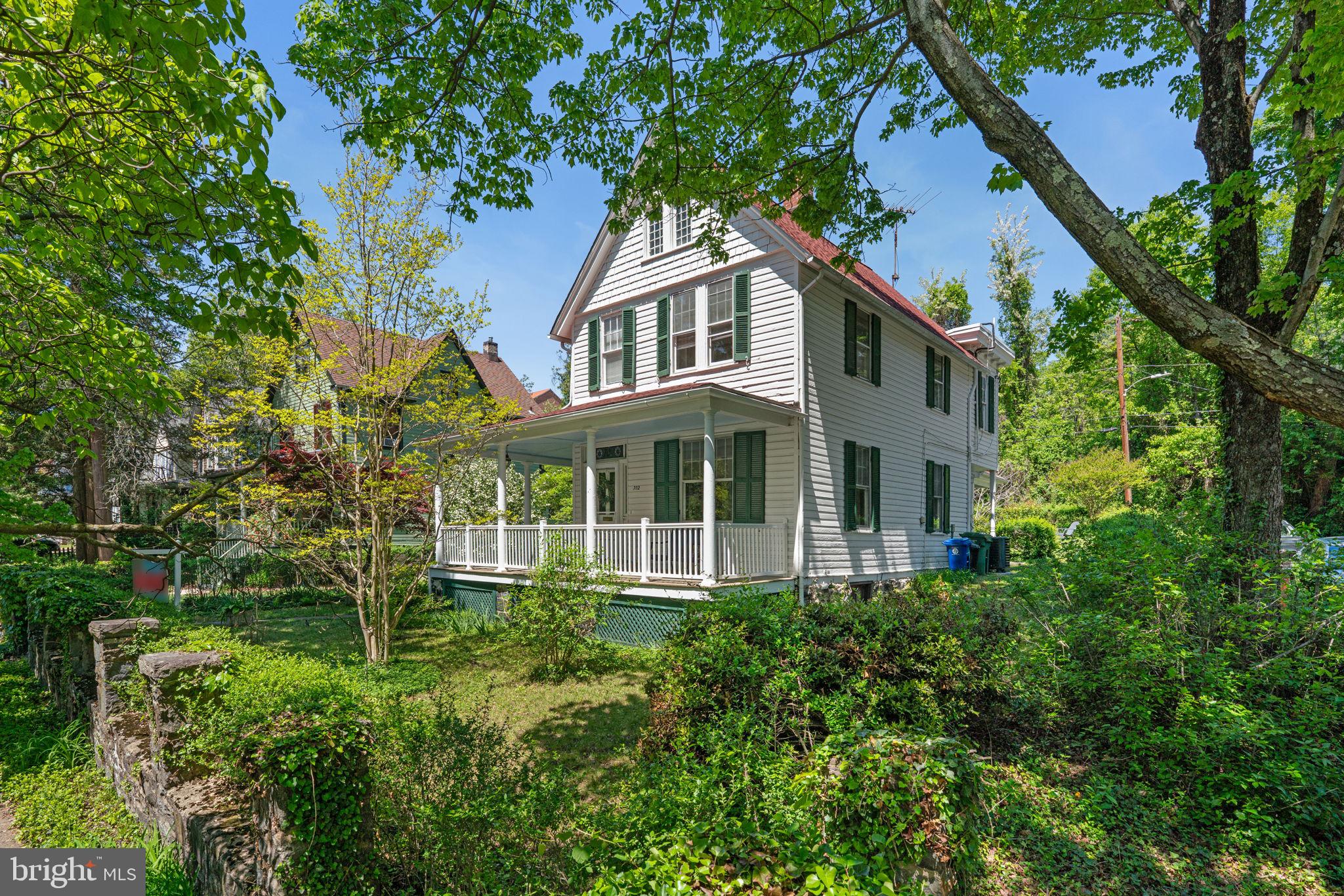 ROLAND PARK - Residential