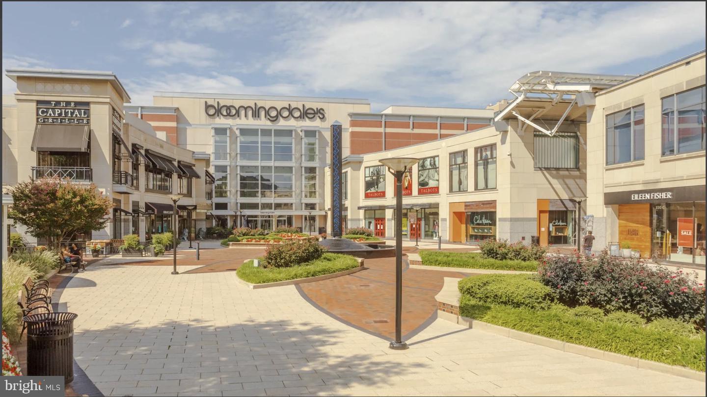 WILLOUGHBY OF CHEVY CHASE - Residential Lease