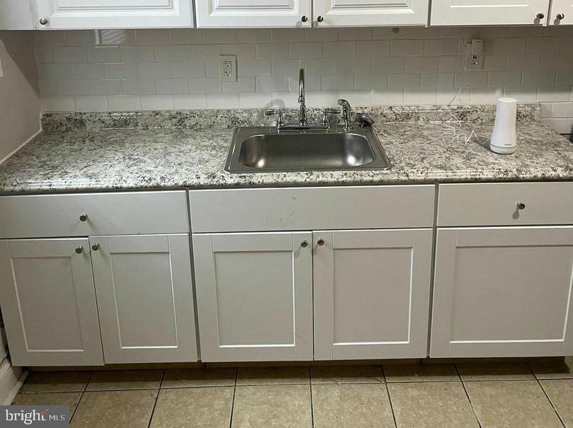 ALBEMARLE SQUARE - Residential