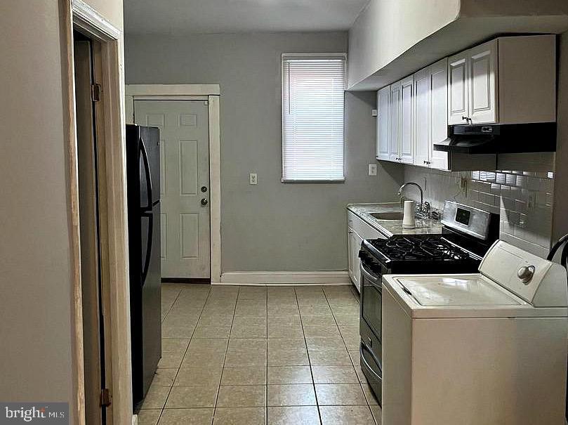 ALBEMARLE SQUARE - Residential