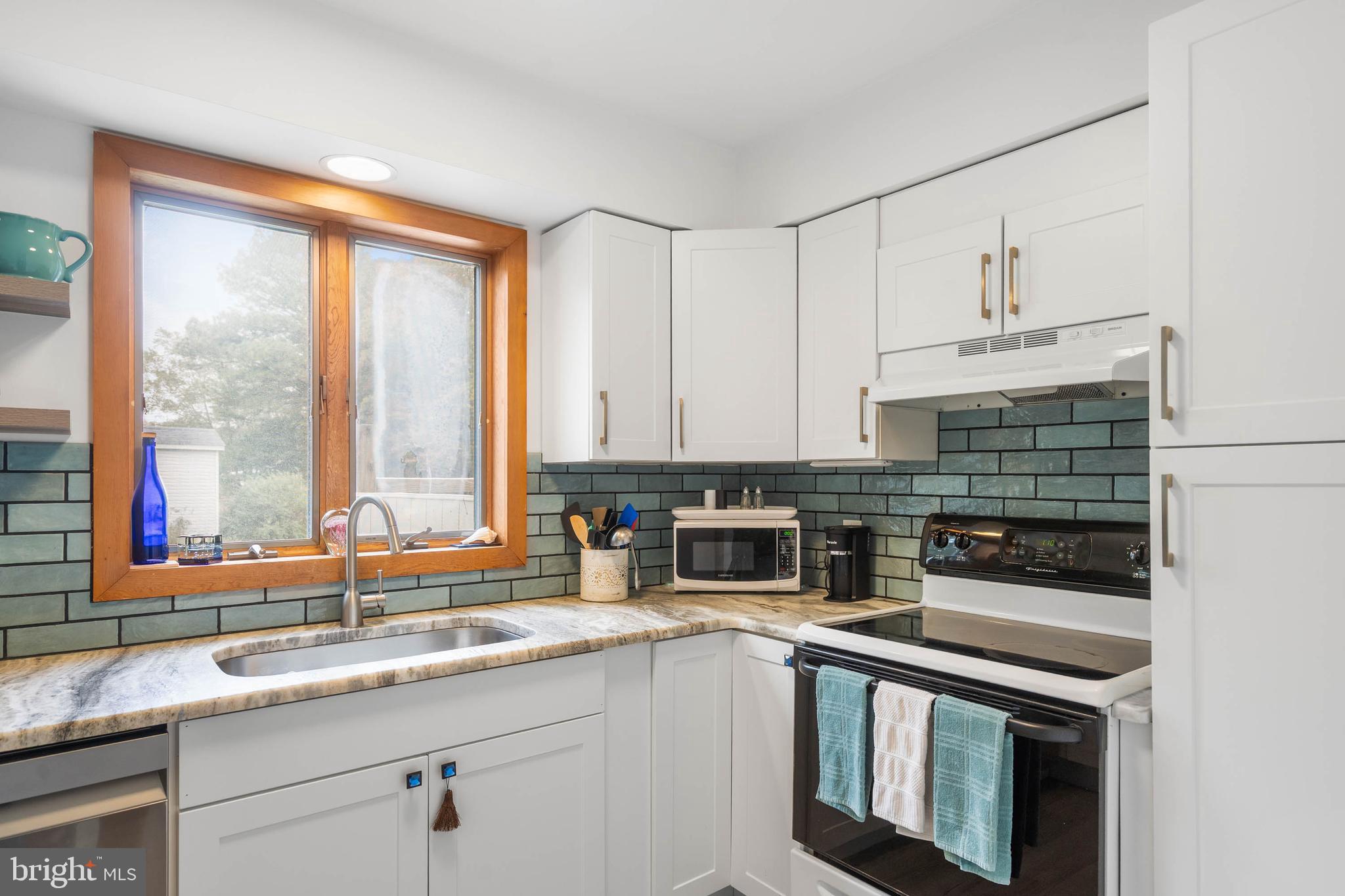 OCEAN WAY ESTATES - Residential