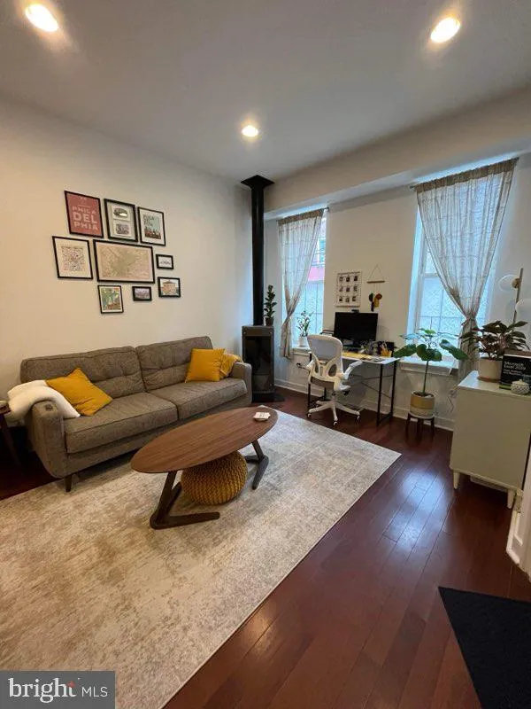 Philadelphia, Pennsylvania 19130, United States, 1 Bedroom Bedrooms, ,1 BathroomBathrooms,Residential,Active,77601