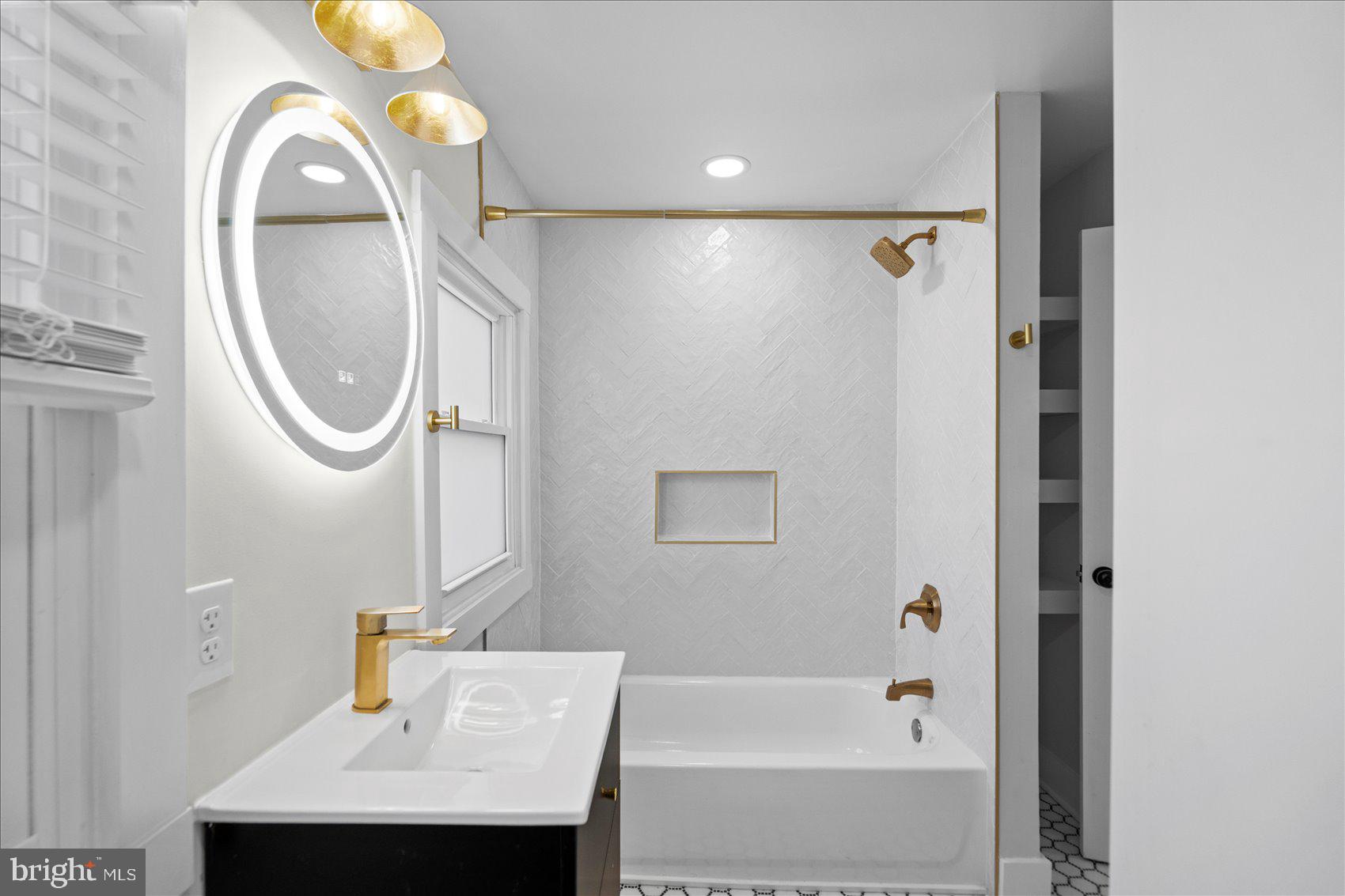 GREENBRIER - Residential