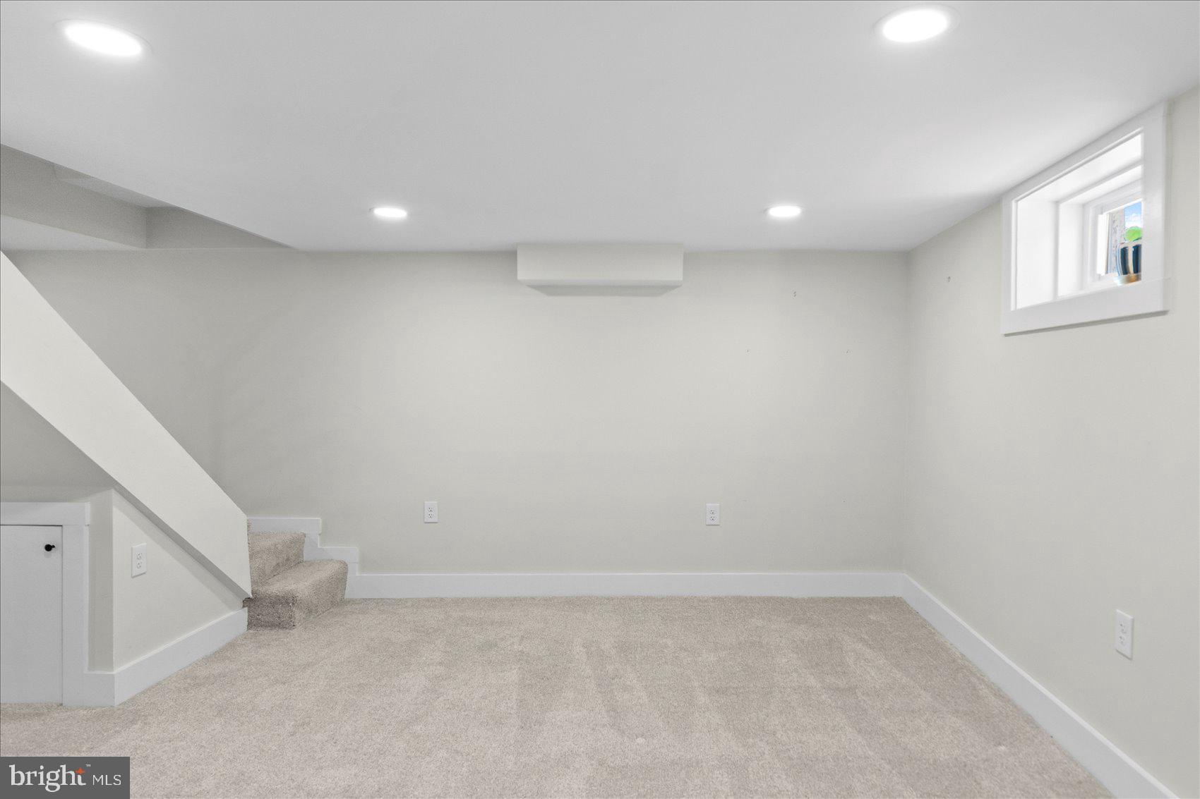 GREENBRIER - Residential