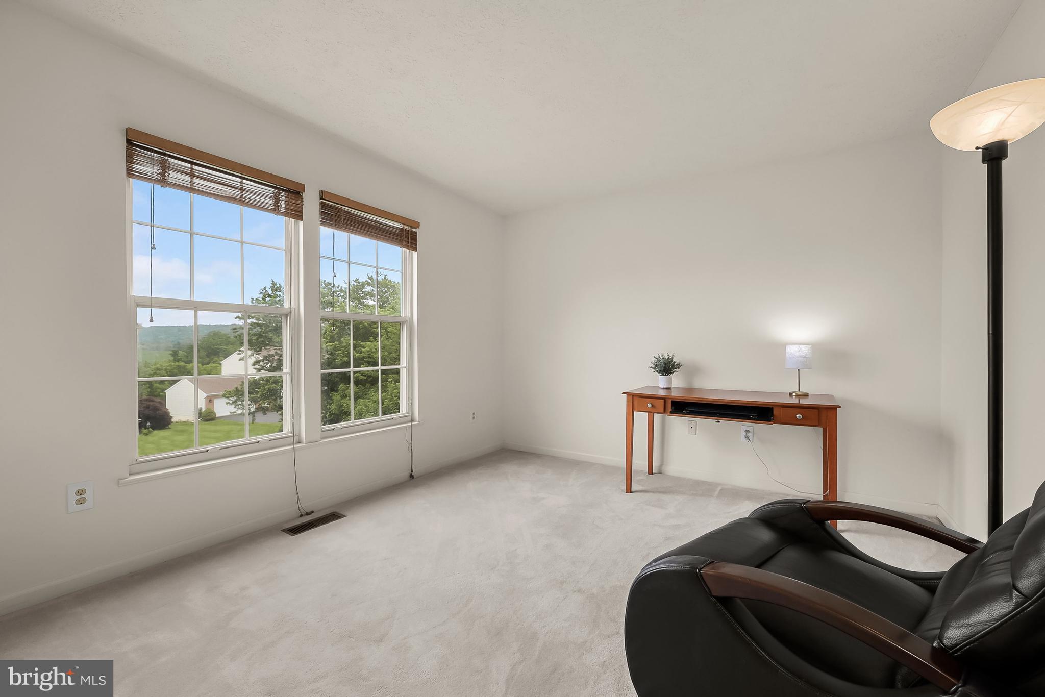 CAMBRIDGE FARMS - Residential