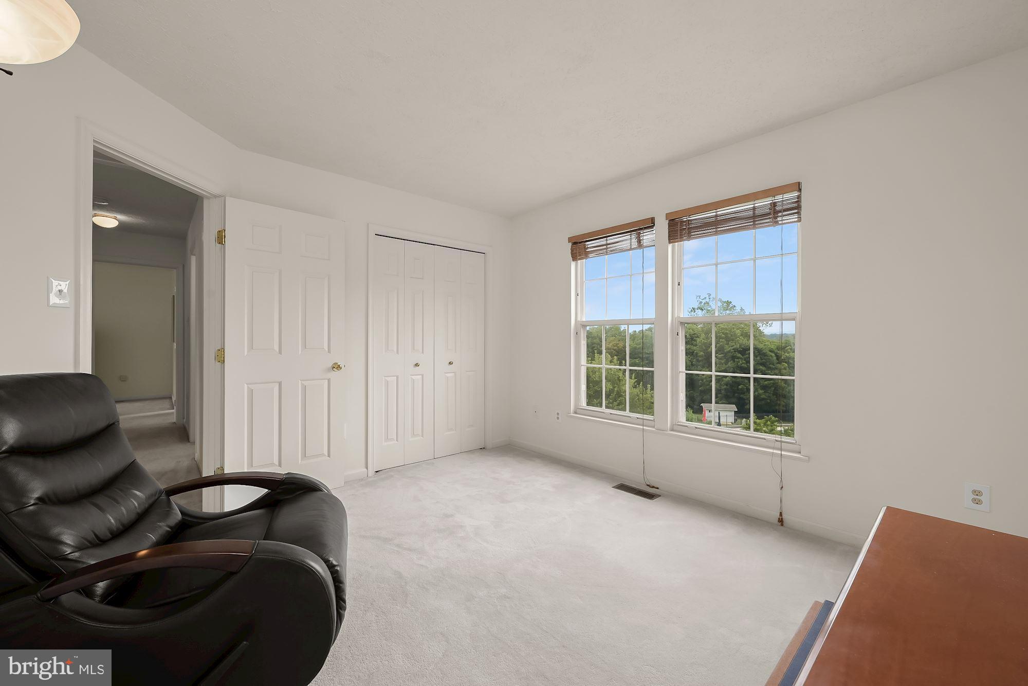 CAMBRIDGE FARMS - Residential