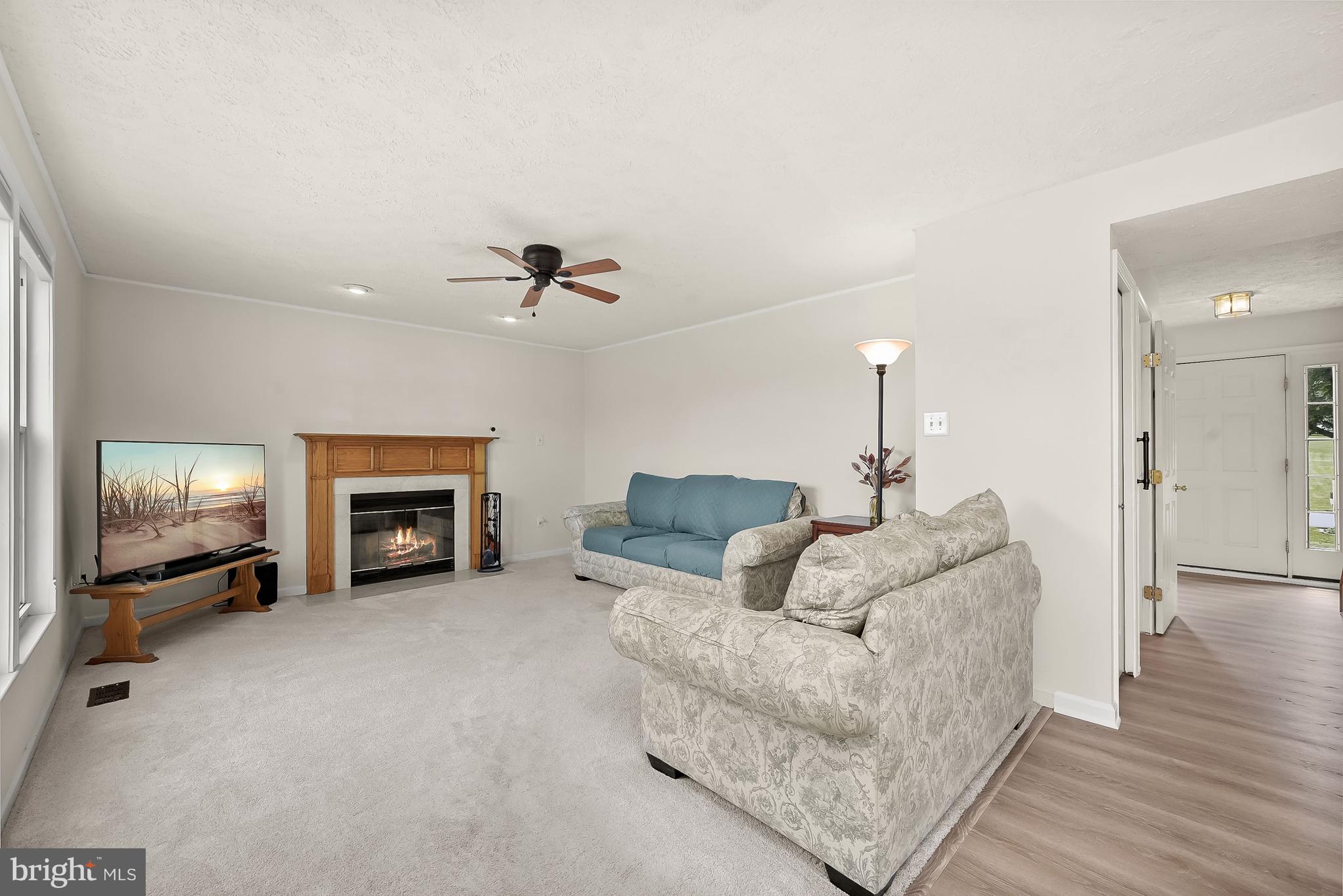 CAMBRIDGE FARMS - Residential