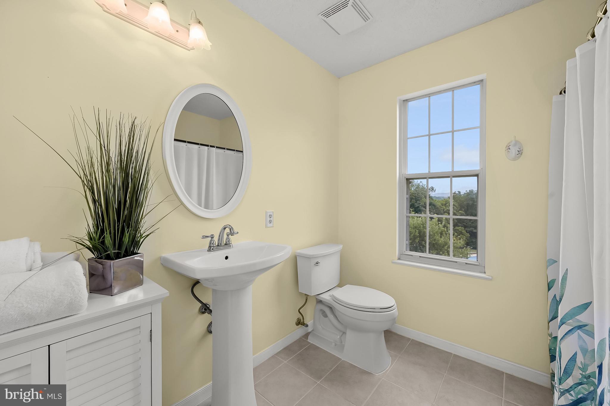 CAMBRIDGE FARMS - Residential