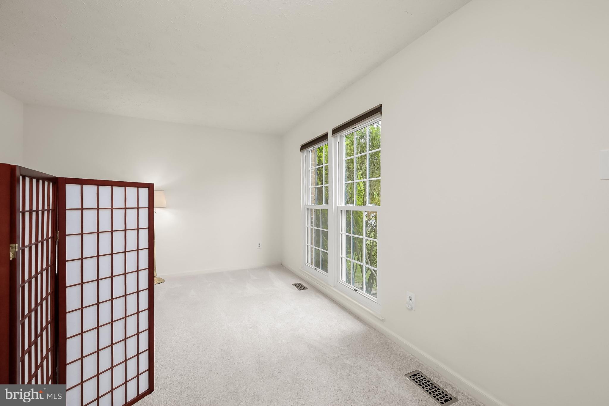 CAMBRIDGE FARMS - Residential