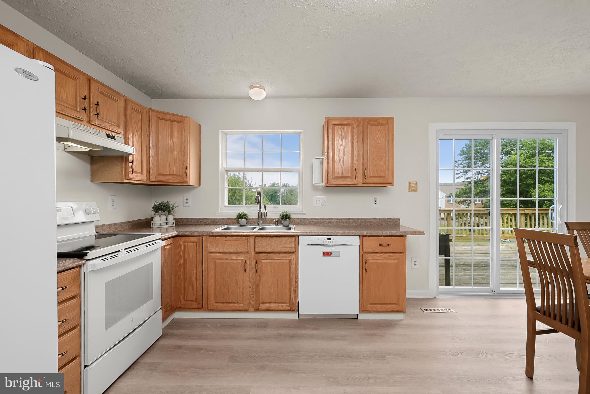 CAMBRIDGE FARMS - Residential