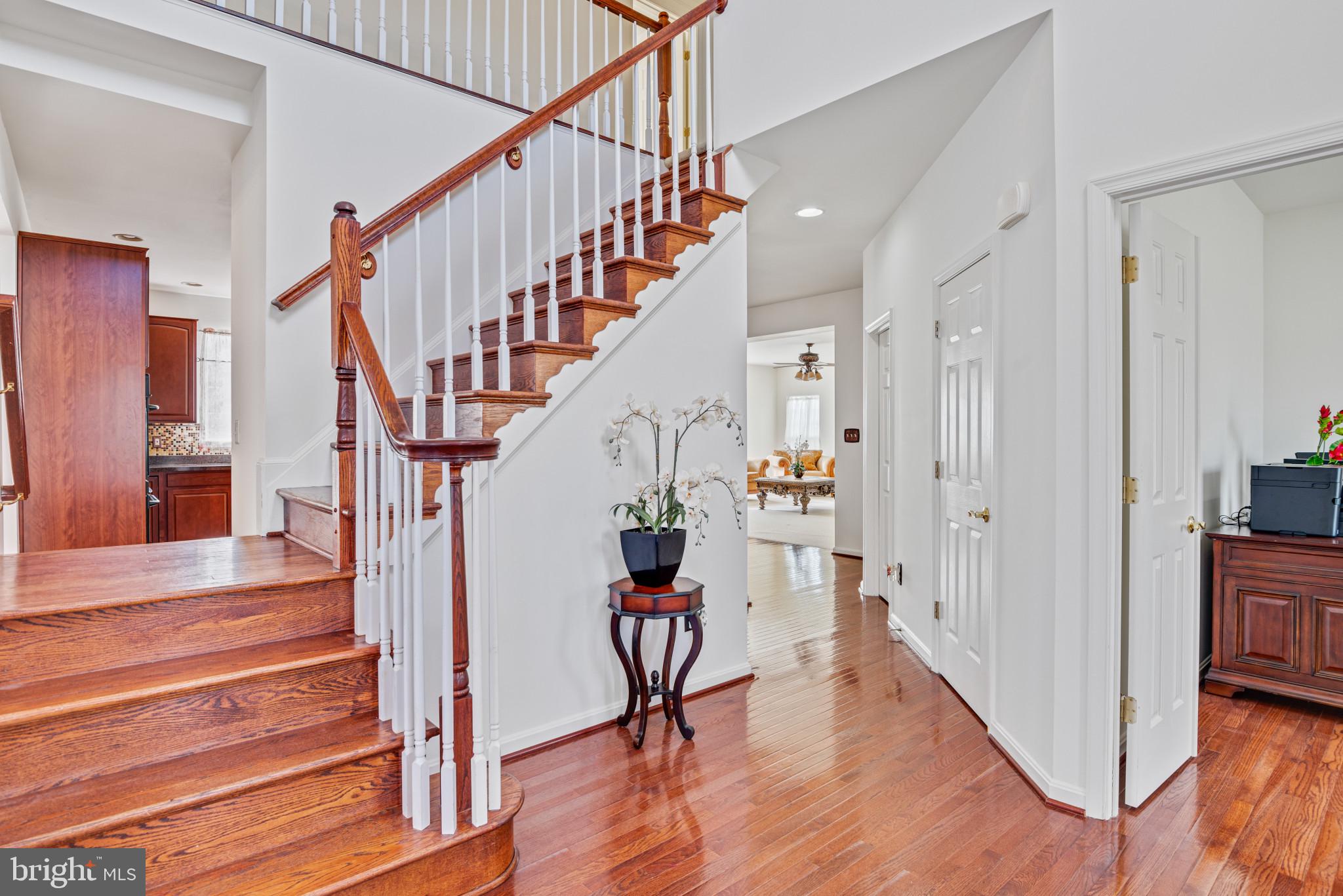 BROWNSTONE MANOR - Residential