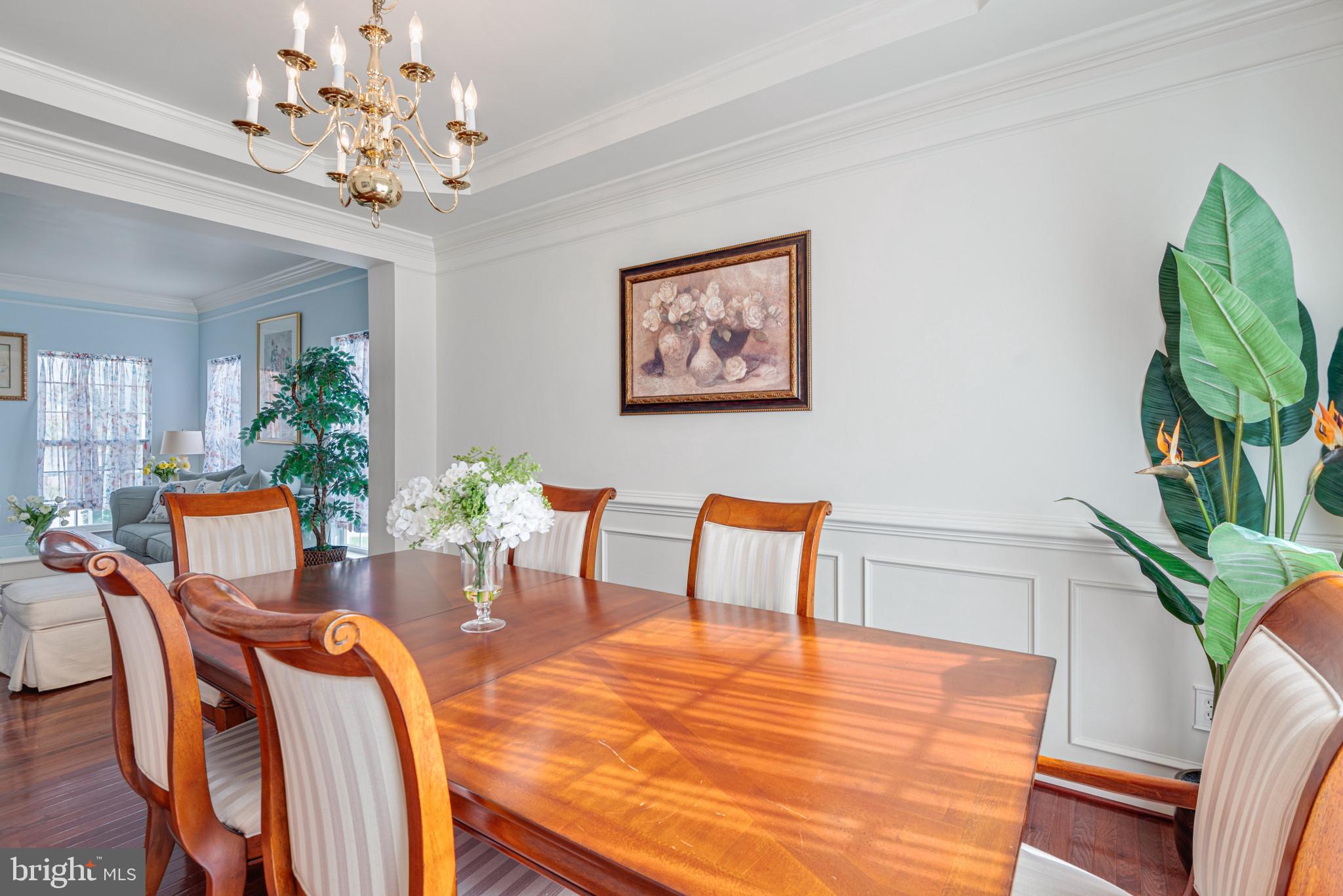 BROWNSTONE MANOR - Residential