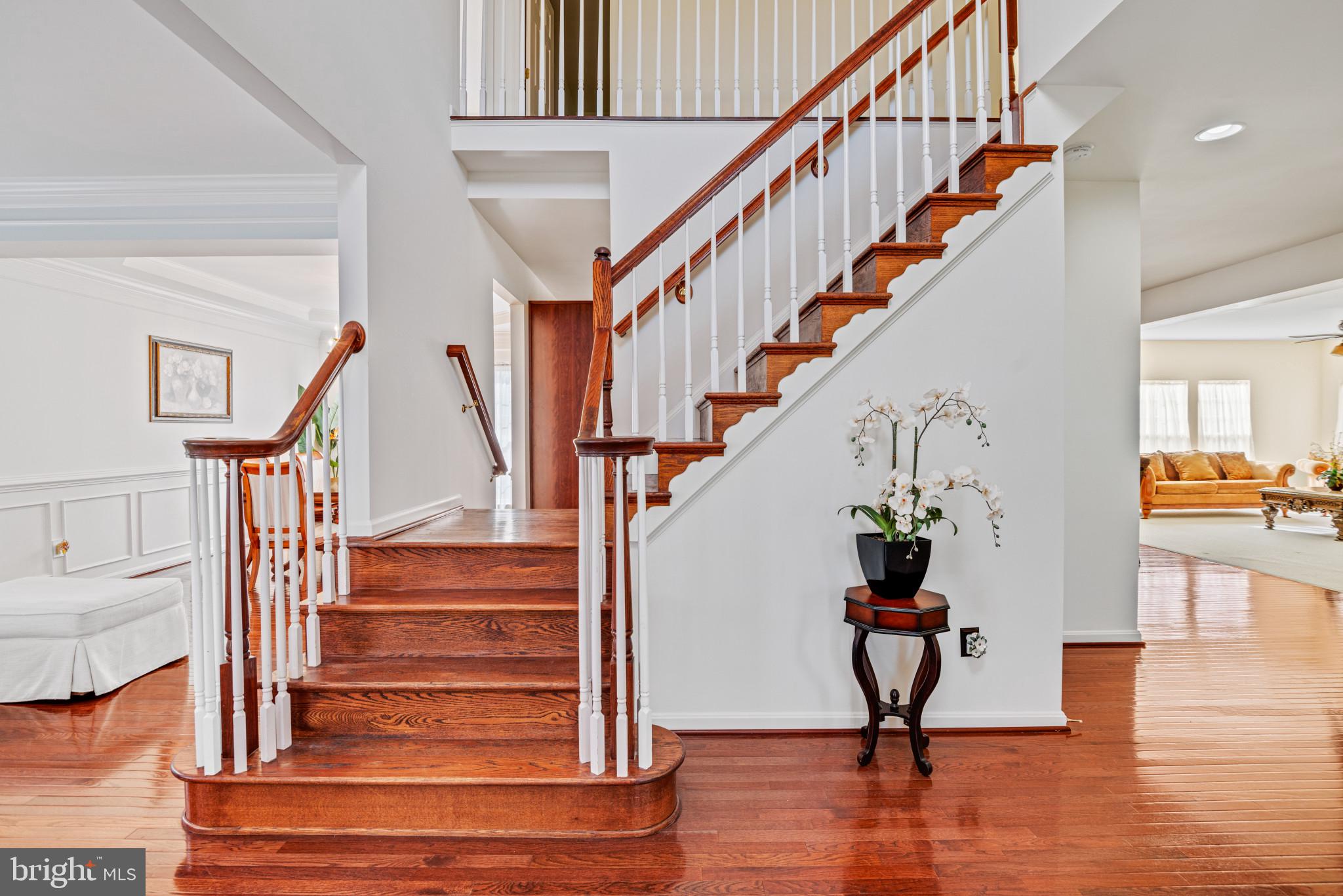 BROWNSTONE MANOR - Residential