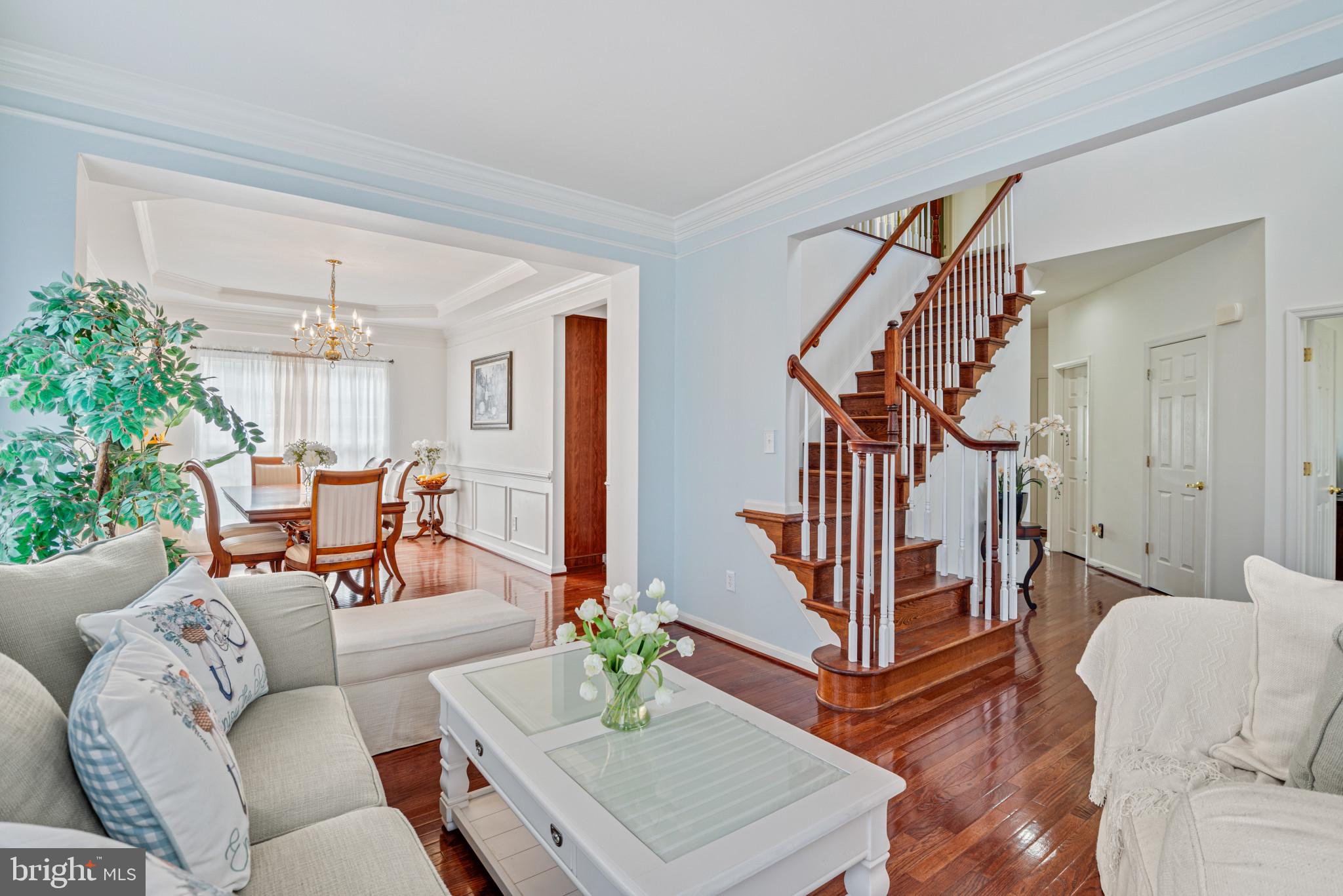 BROWNSTONE MANOR - Residential