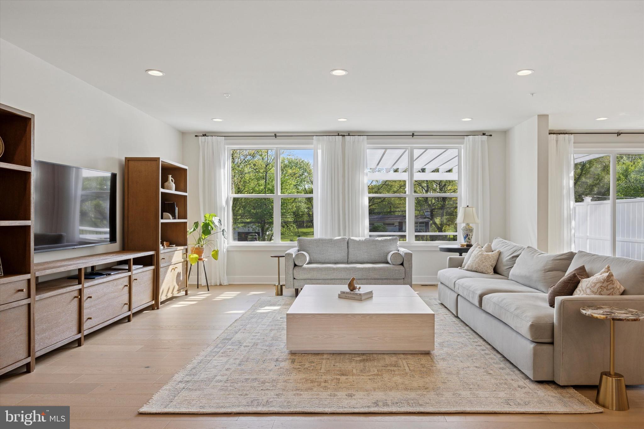DOYLESTOWN WALK - Residential