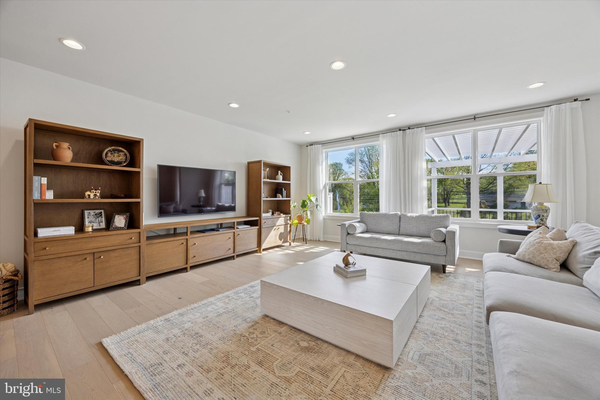 DOYLESTOWN WALK - Residential