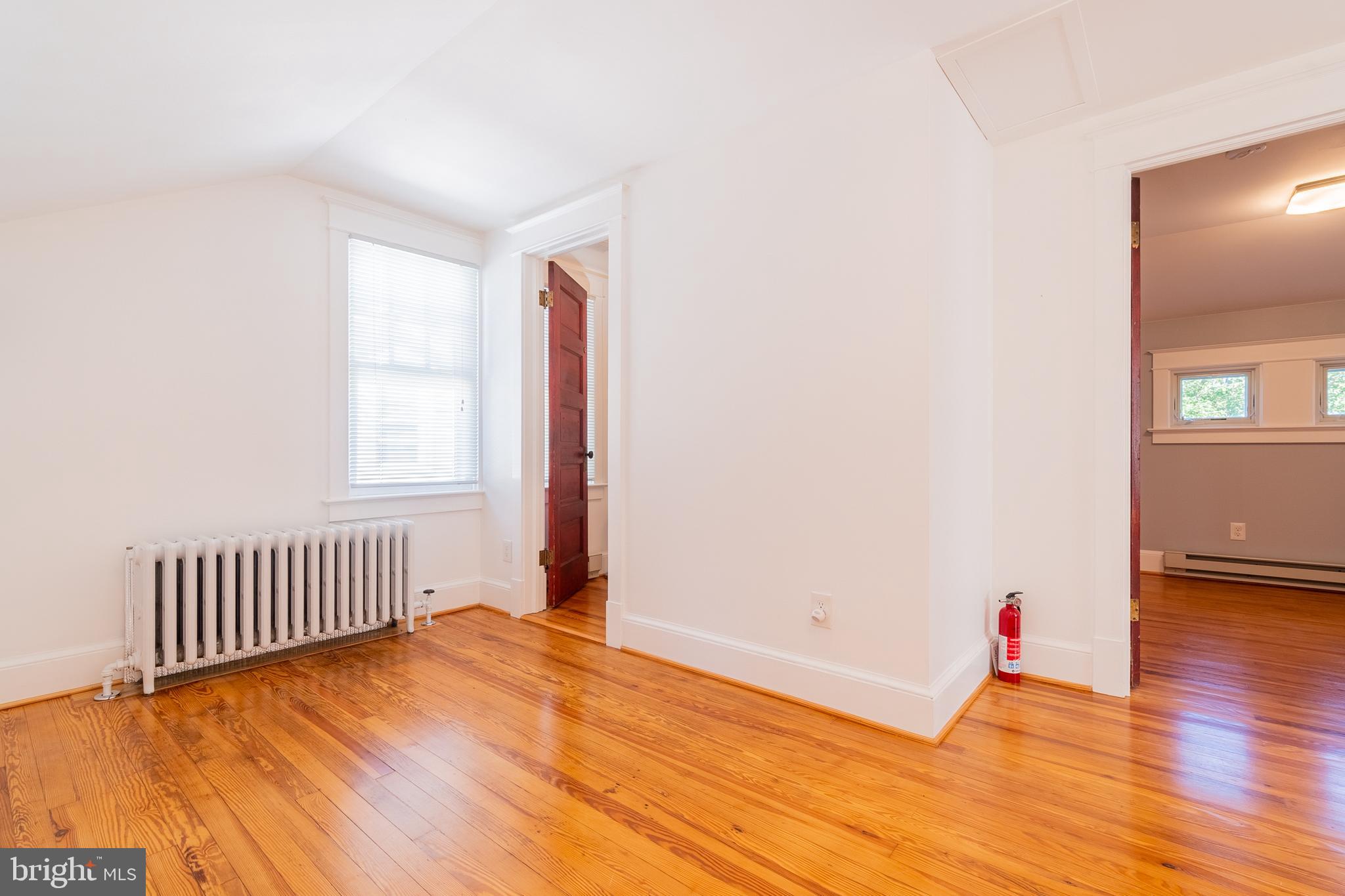 ADDISON HEIGHTS - Residential Lease