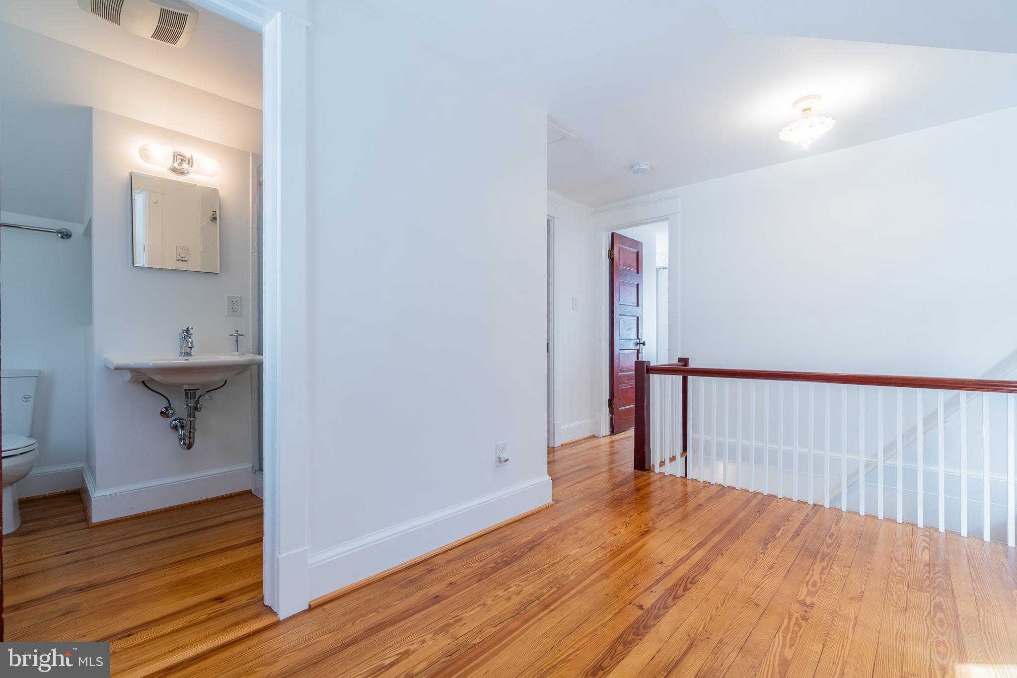 ADDISON HEIGHTS - Residential Lease