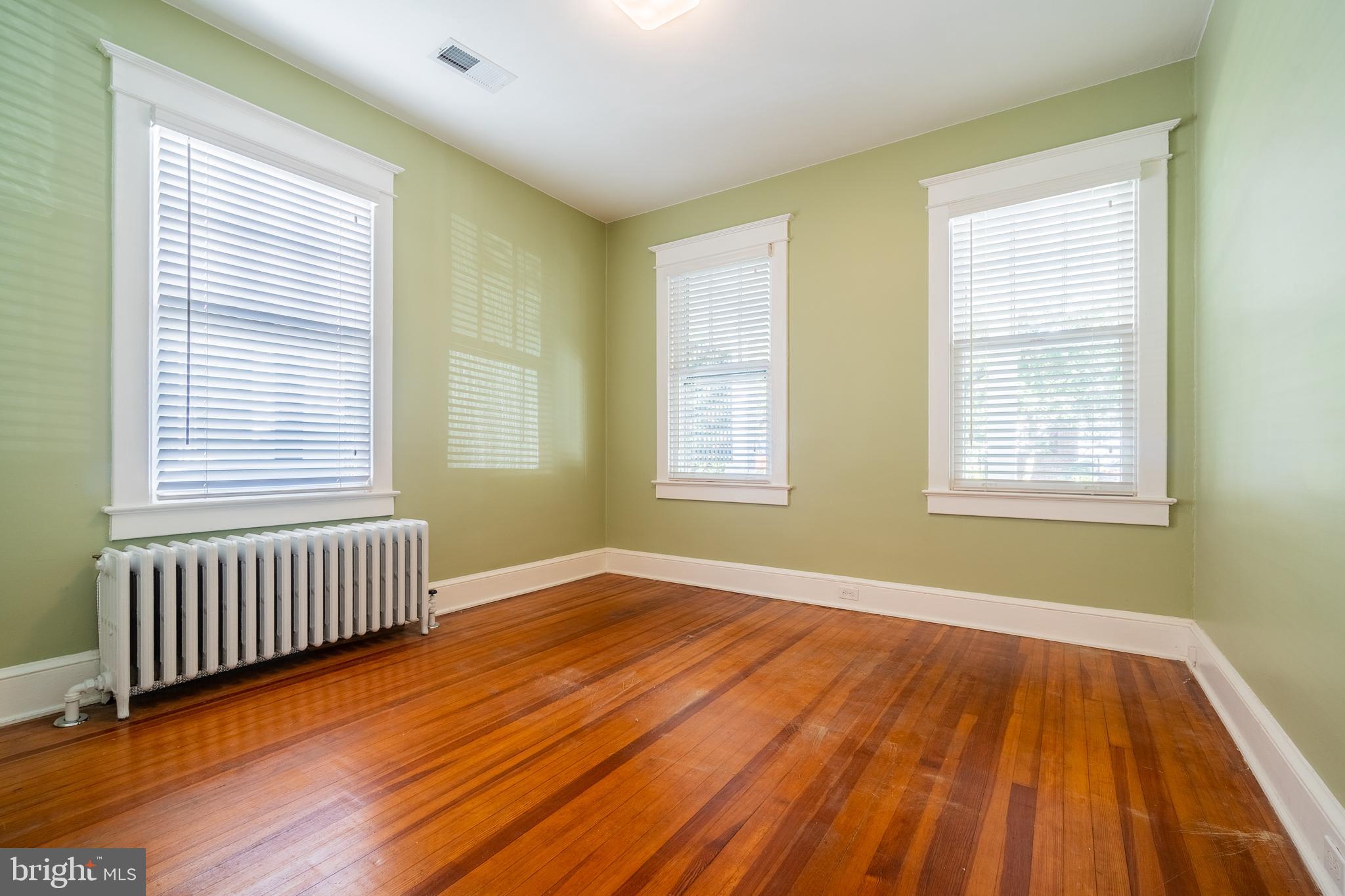 ADDISON HEIGHTS - Residential Lease