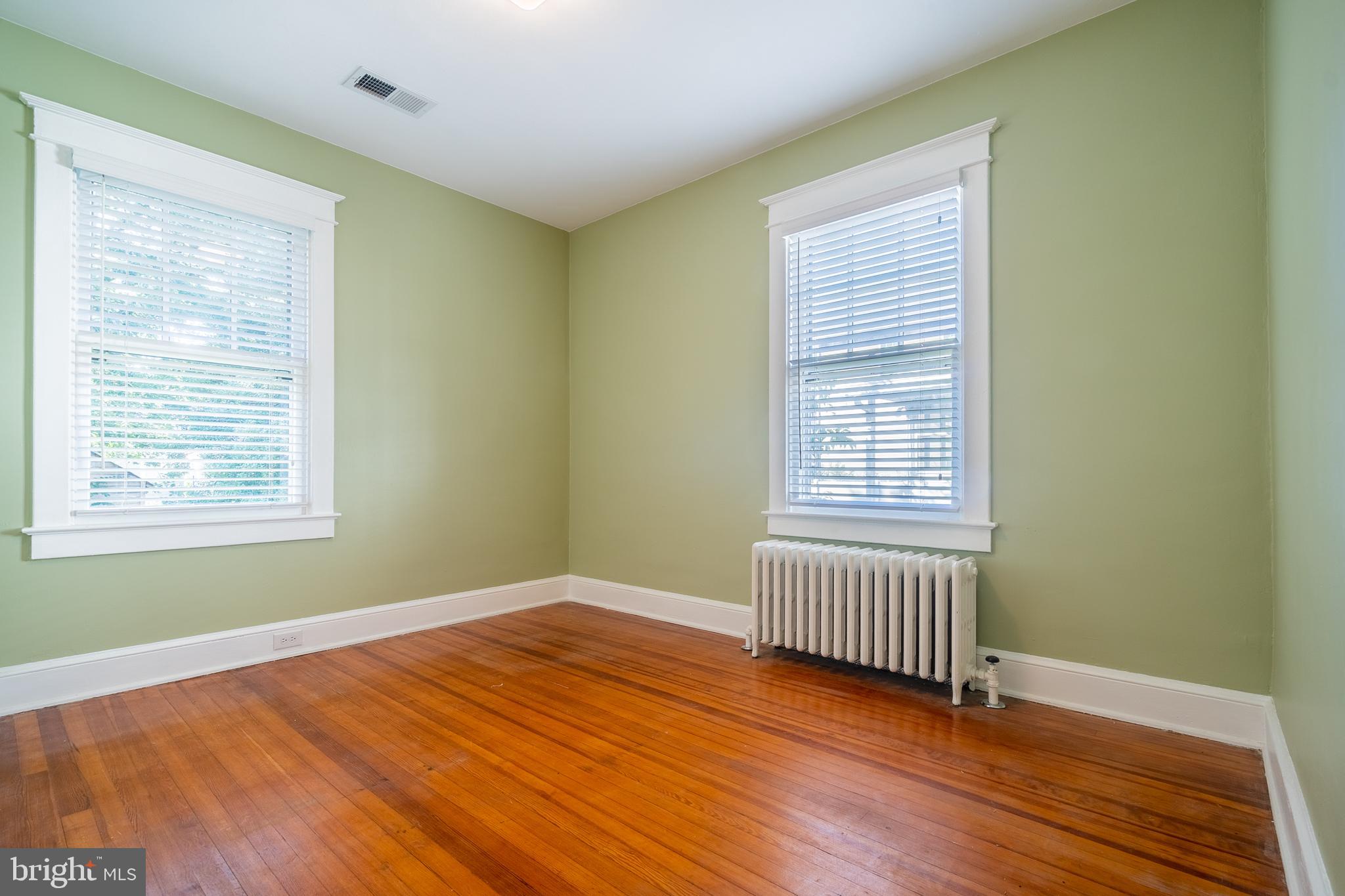 ADDISON HEIGHTS - Residential Lease