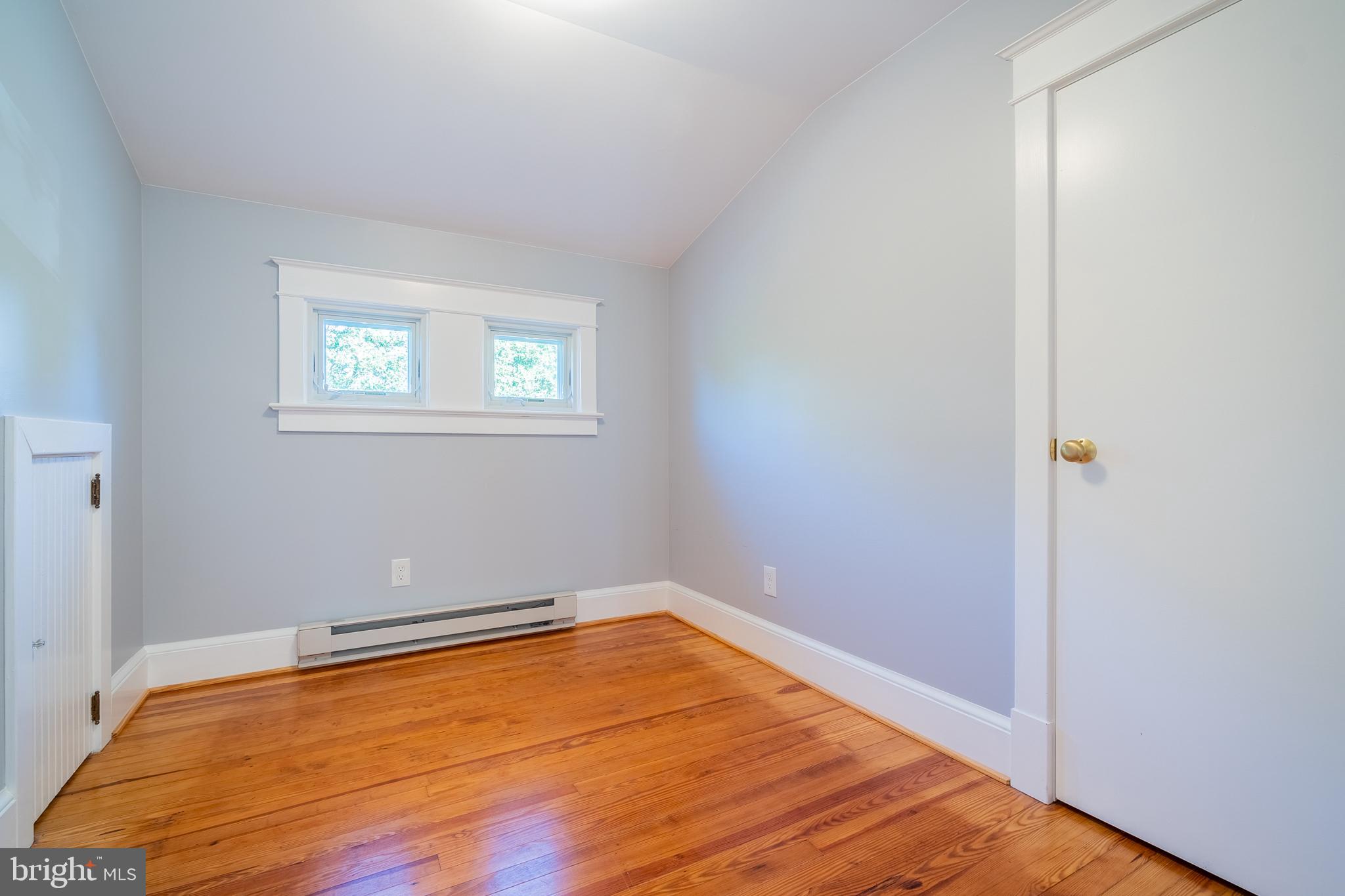 ADDISON HEIGHTS - Residential Lease