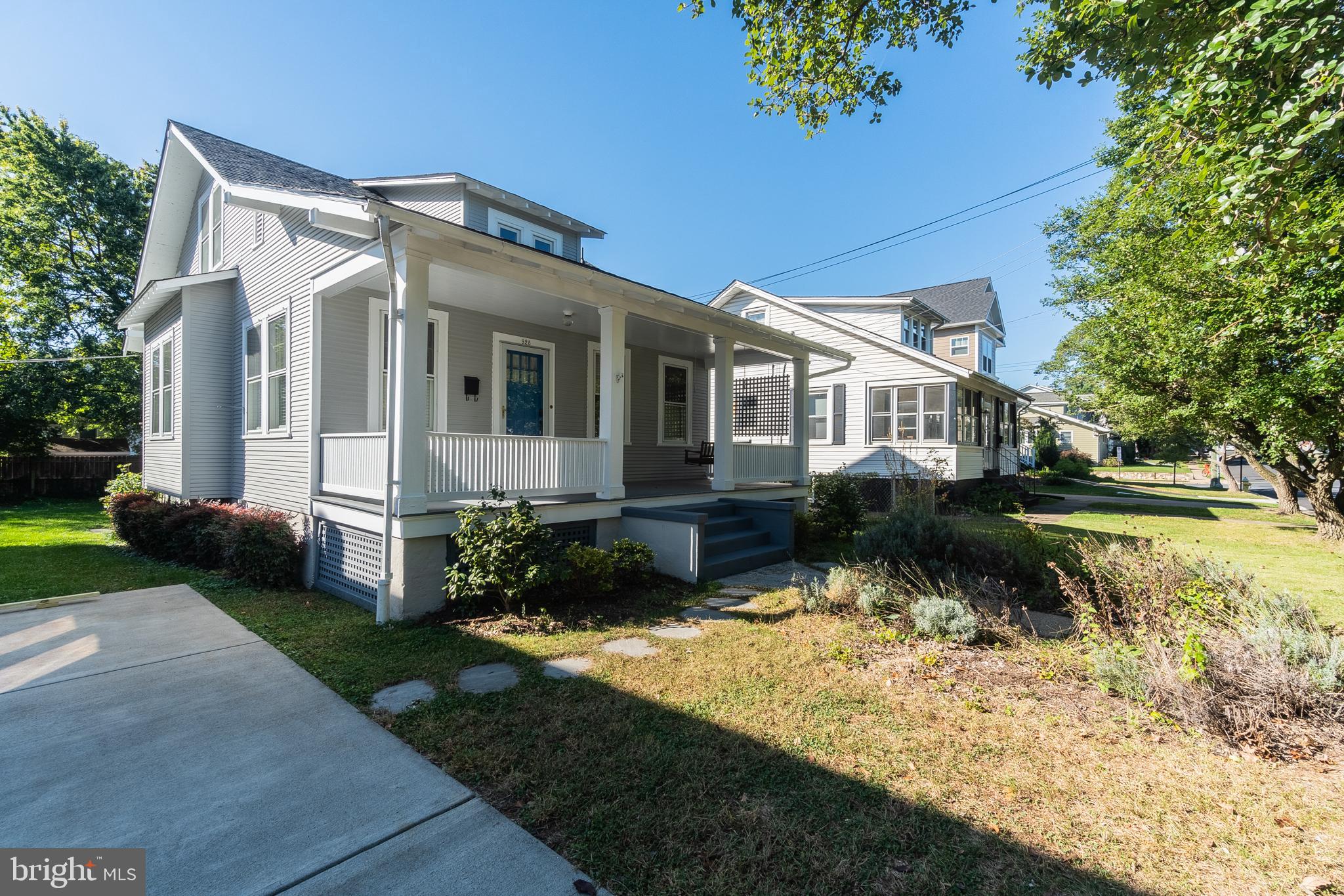 ADDISON HEIGHTS - Residential Lease