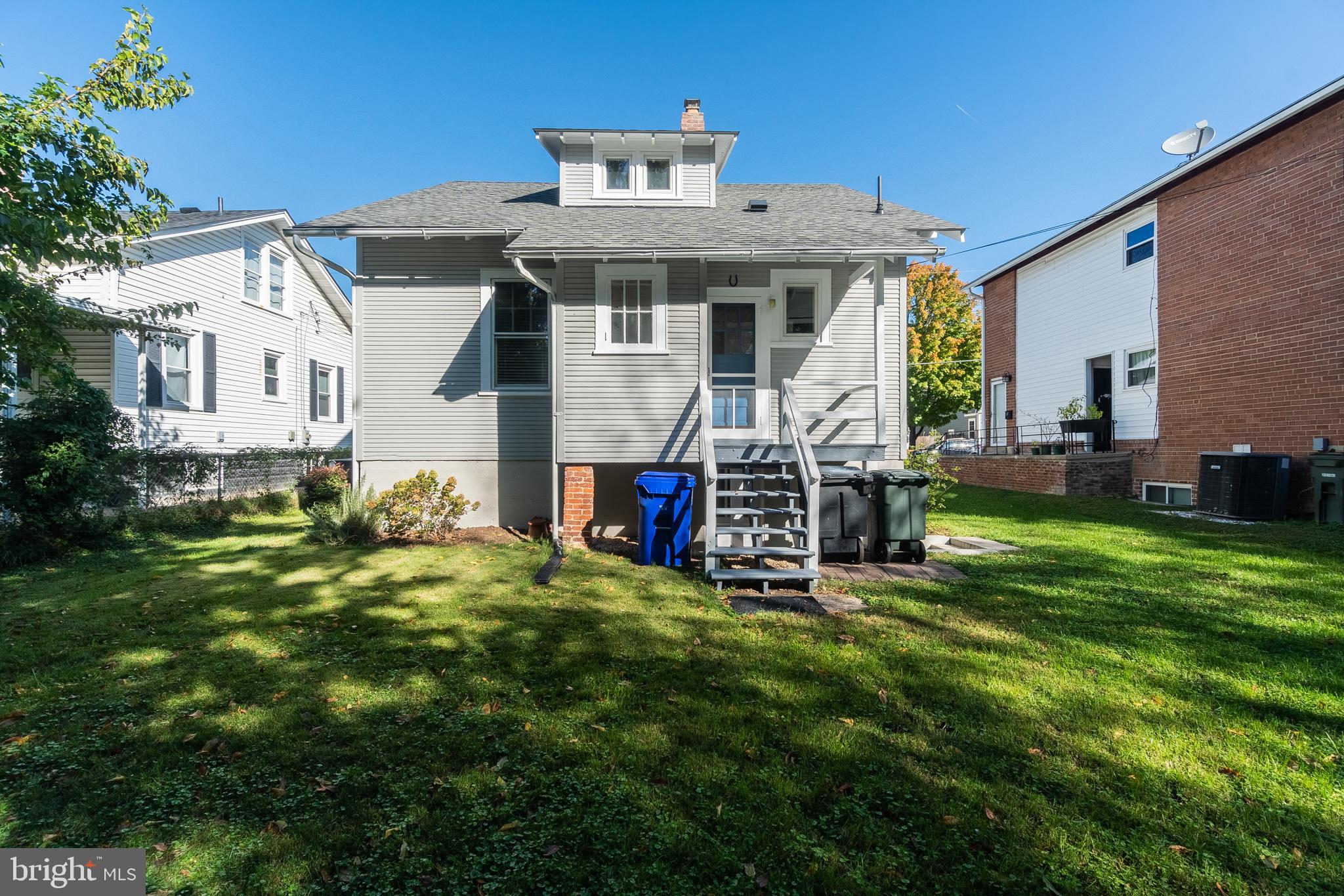 ADDISON HEIGHTS - Residential Lease