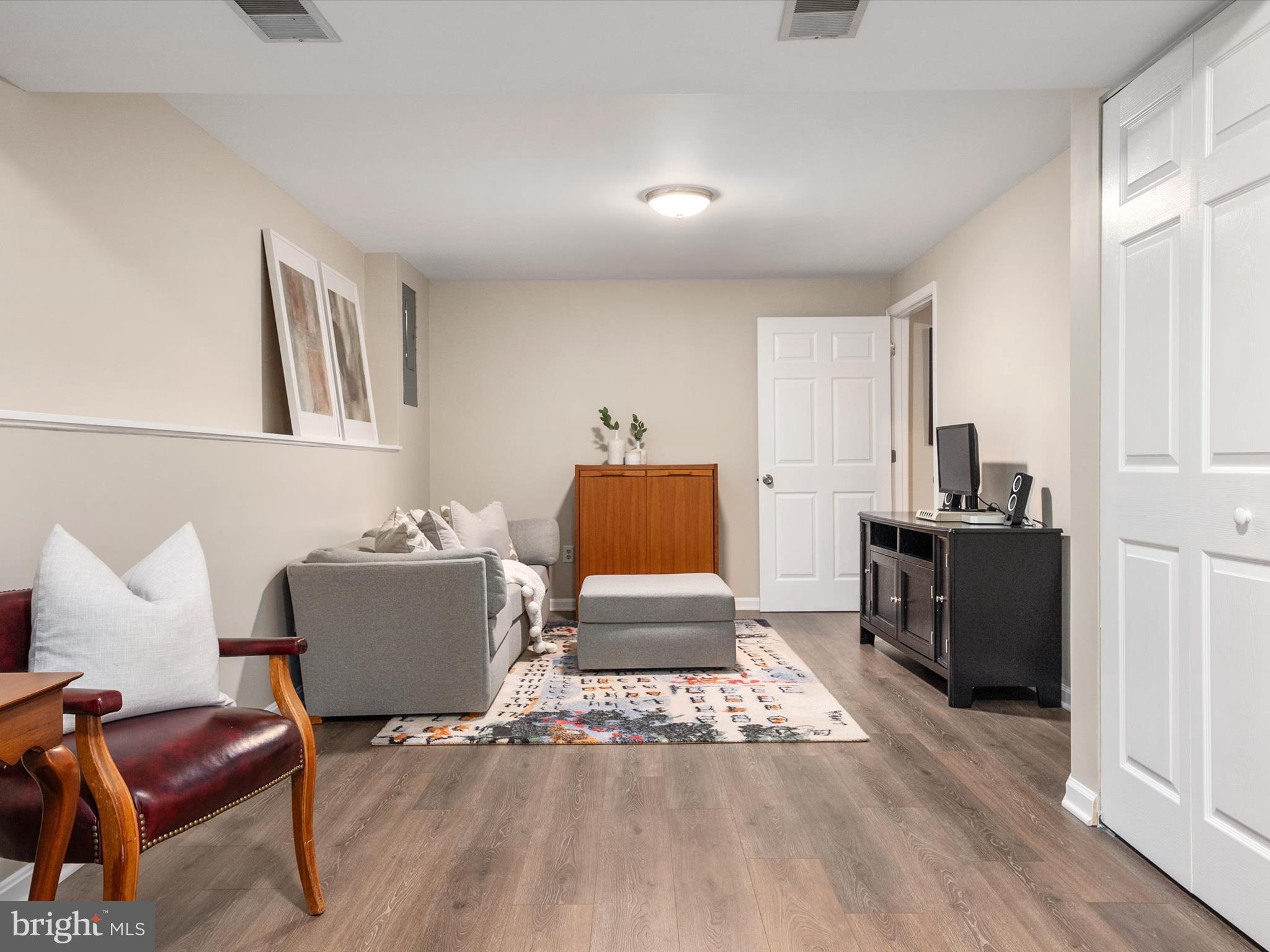 CROFTON CREST - Residential