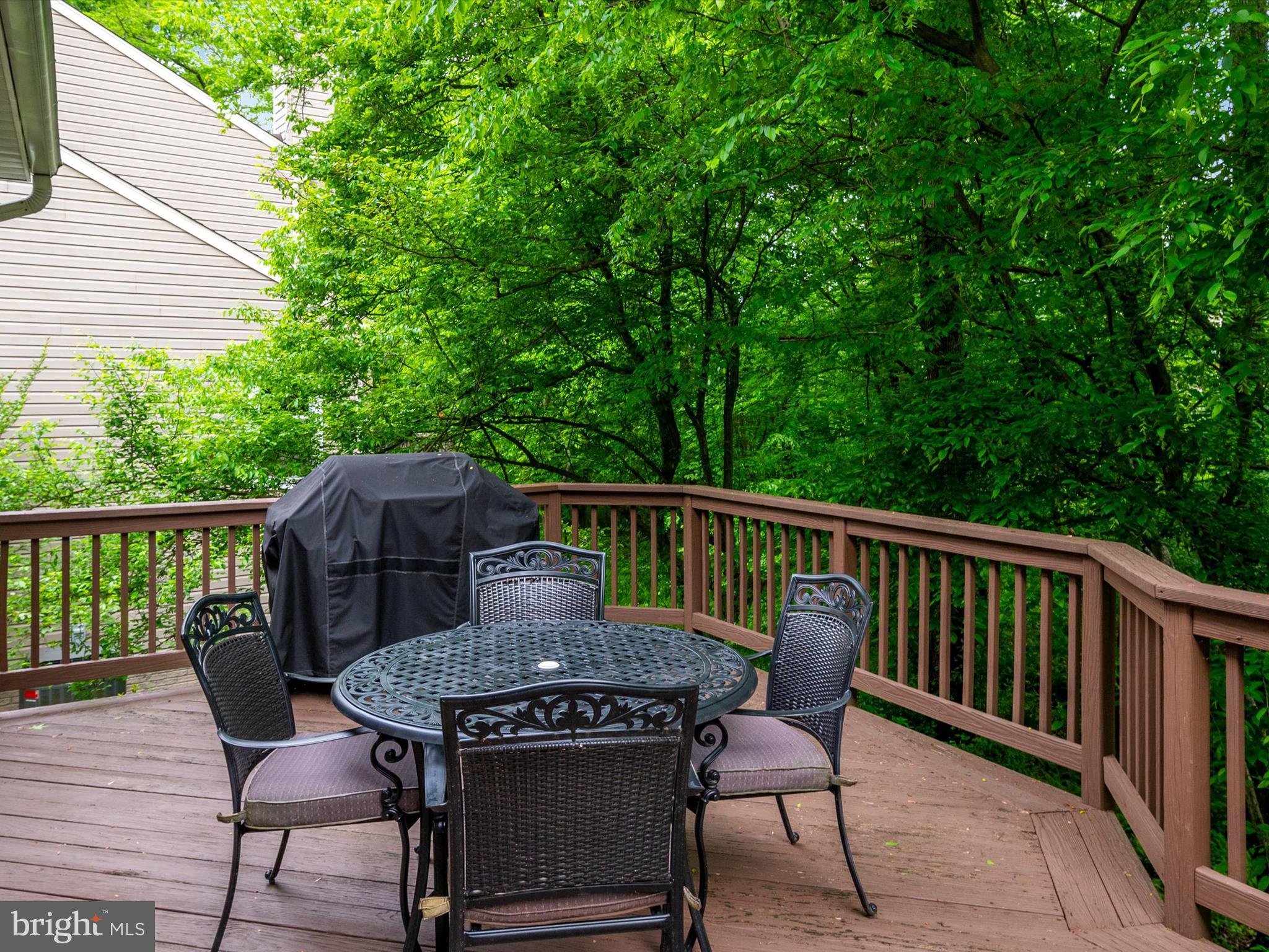 CROFTON CREST - Residential