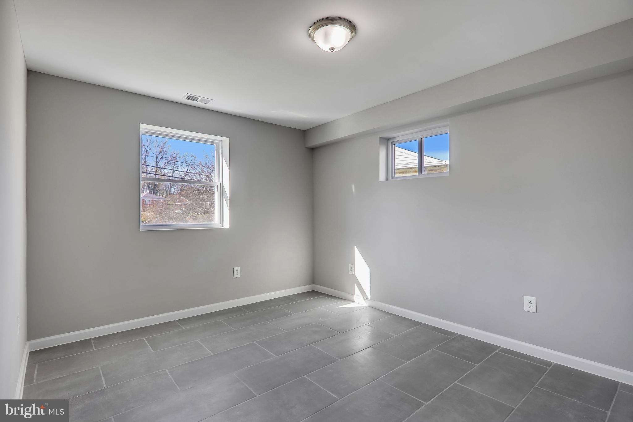 HILLCREST ESTATES - Residential