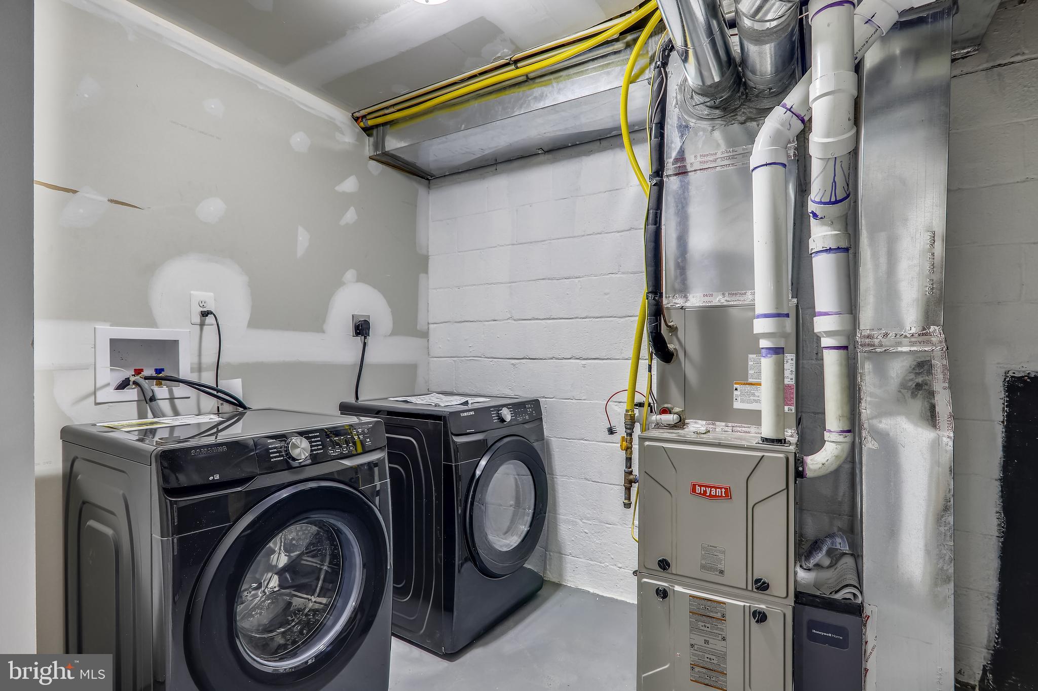 HILLCREST ESTATES - Residential