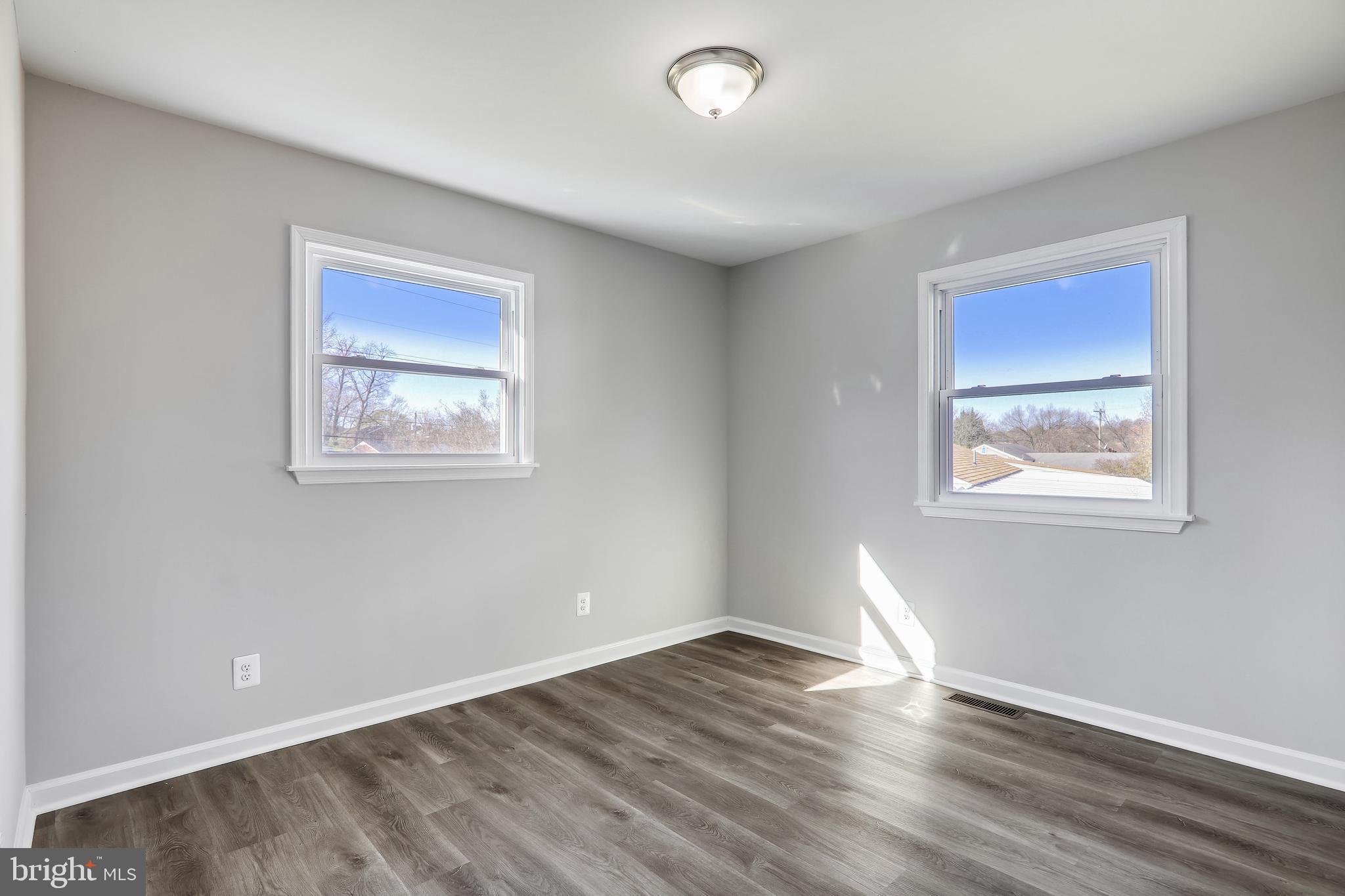 HILLCREST ESTATES - Residential