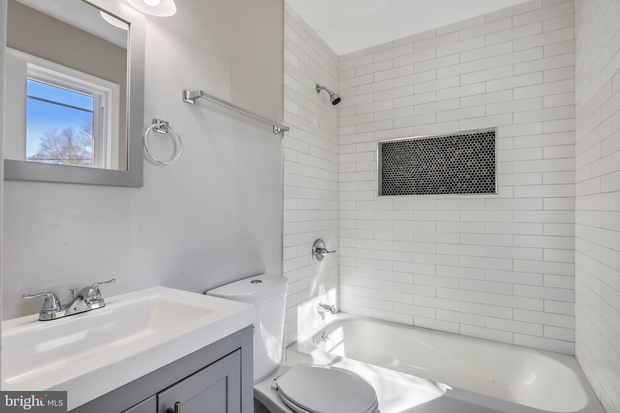 HILLCREST ESTATES - Residential