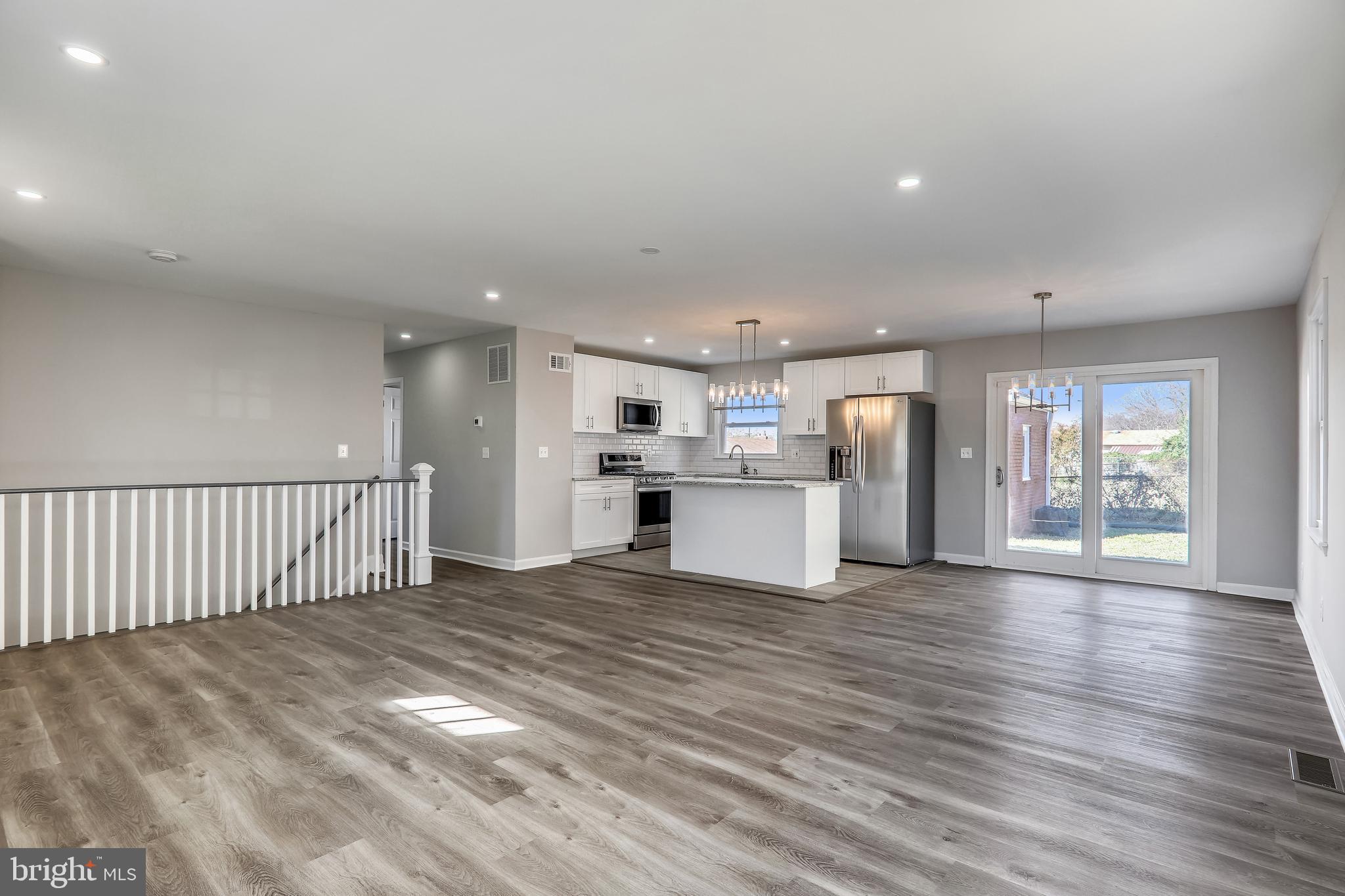 HILLCREST ESTATES - Residential