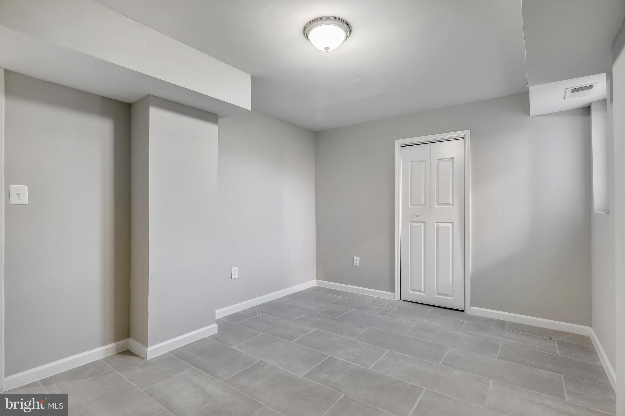 HILLCREST ESTATES - Residential