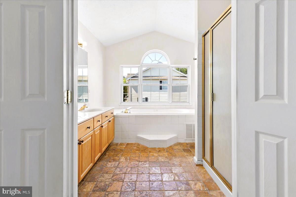 MARLTON TOWN CENTER - Residential